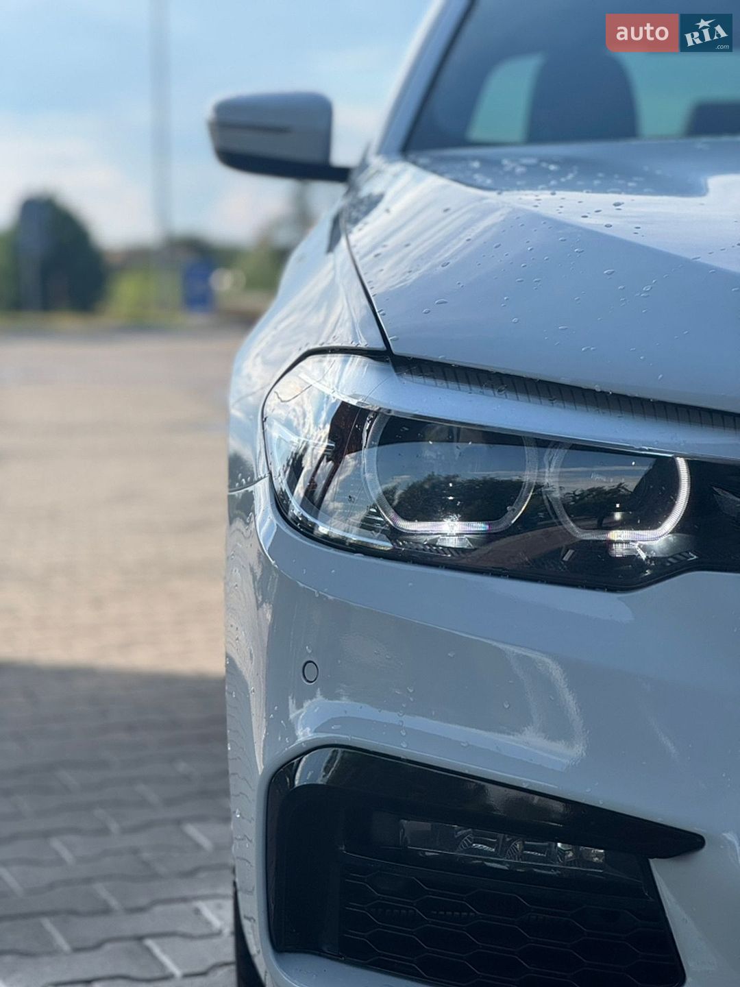BMW 5 Series 2018 VIN WBAJA9C52KB389712 фото оголошення 6 з 17