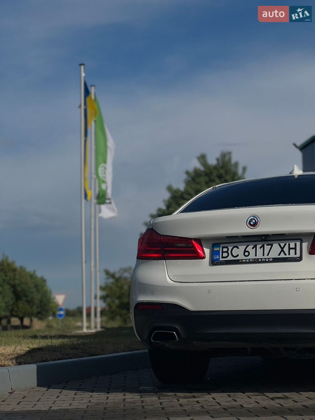 BMW 5 Series 2018 VIN WBAJA9C52KB389712 фото оголошення 15 з 17