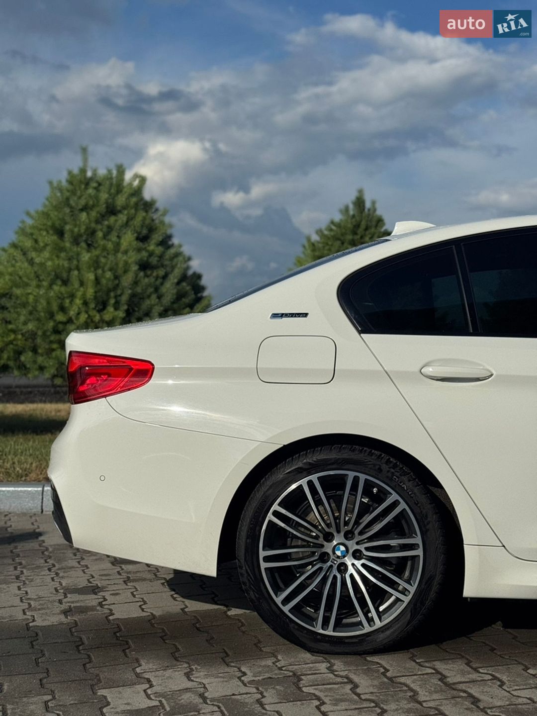 BMW 5 Series 2018 VIN WBAJA9C52KB389712 фото оголошення 17 з 17