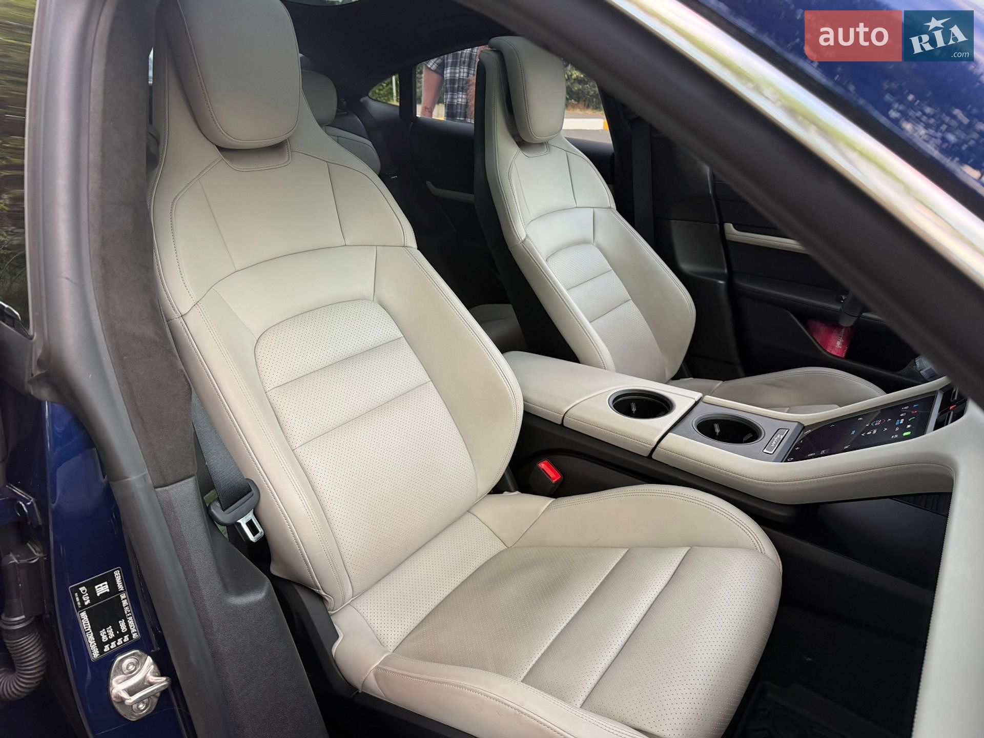 Porsche Taycan 2022 VIN WP0ZZZY1ZNSA36986 фото оголошення 9 з 13