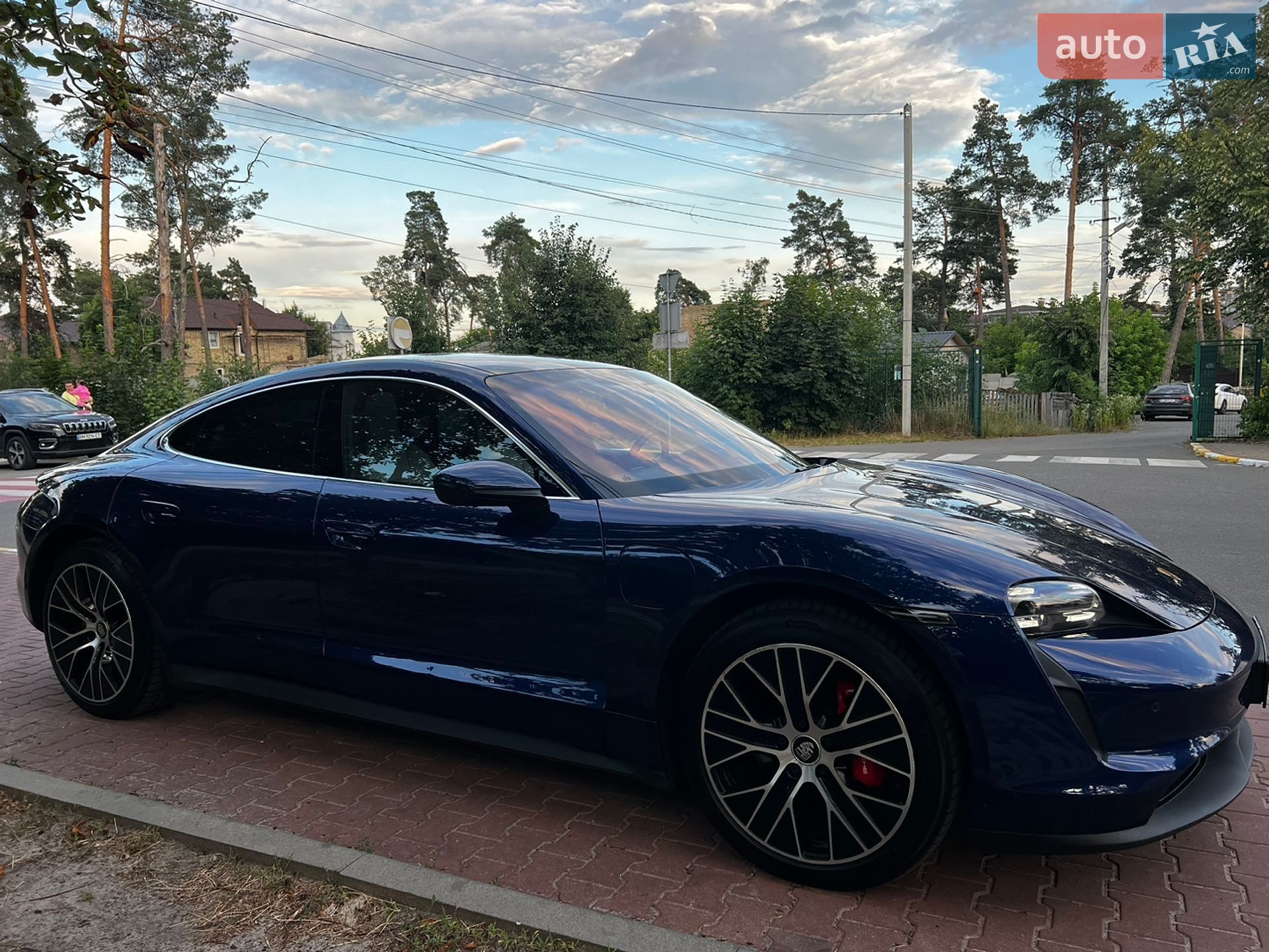 Porsche Taycan 2022 VIN WP0ZZZY1ZNSA36986 фото оголошення 4 з 13