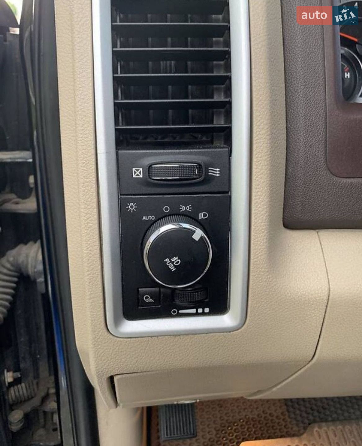 Dodge RAM 1500 2013 VIN 1C6RR7GTXDS502148 фото оголошення 28 з 43