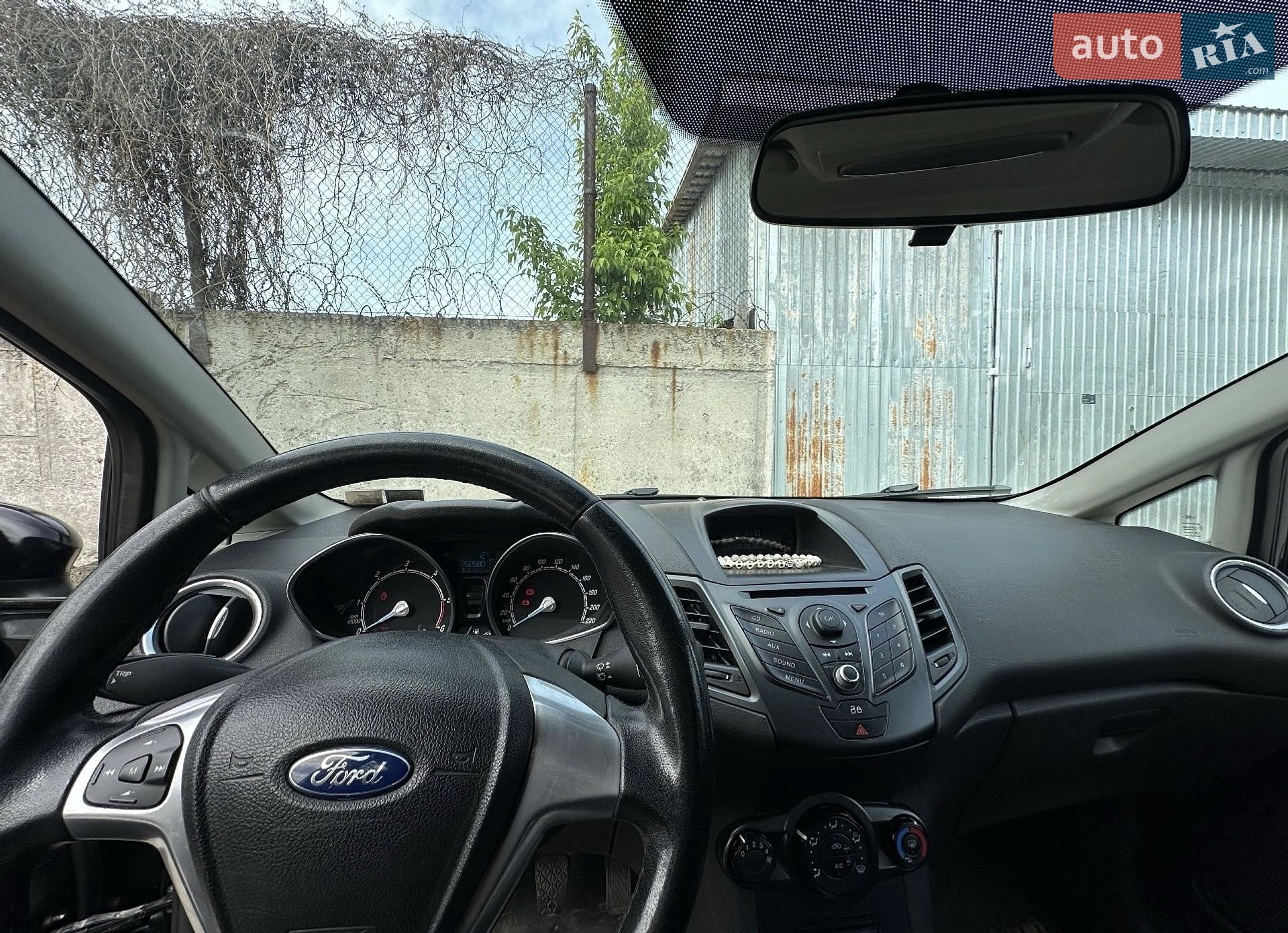 Ford Fiesta 2013 VIN WF0DXXGAKDDG45089 фото оголошення 3 з 6