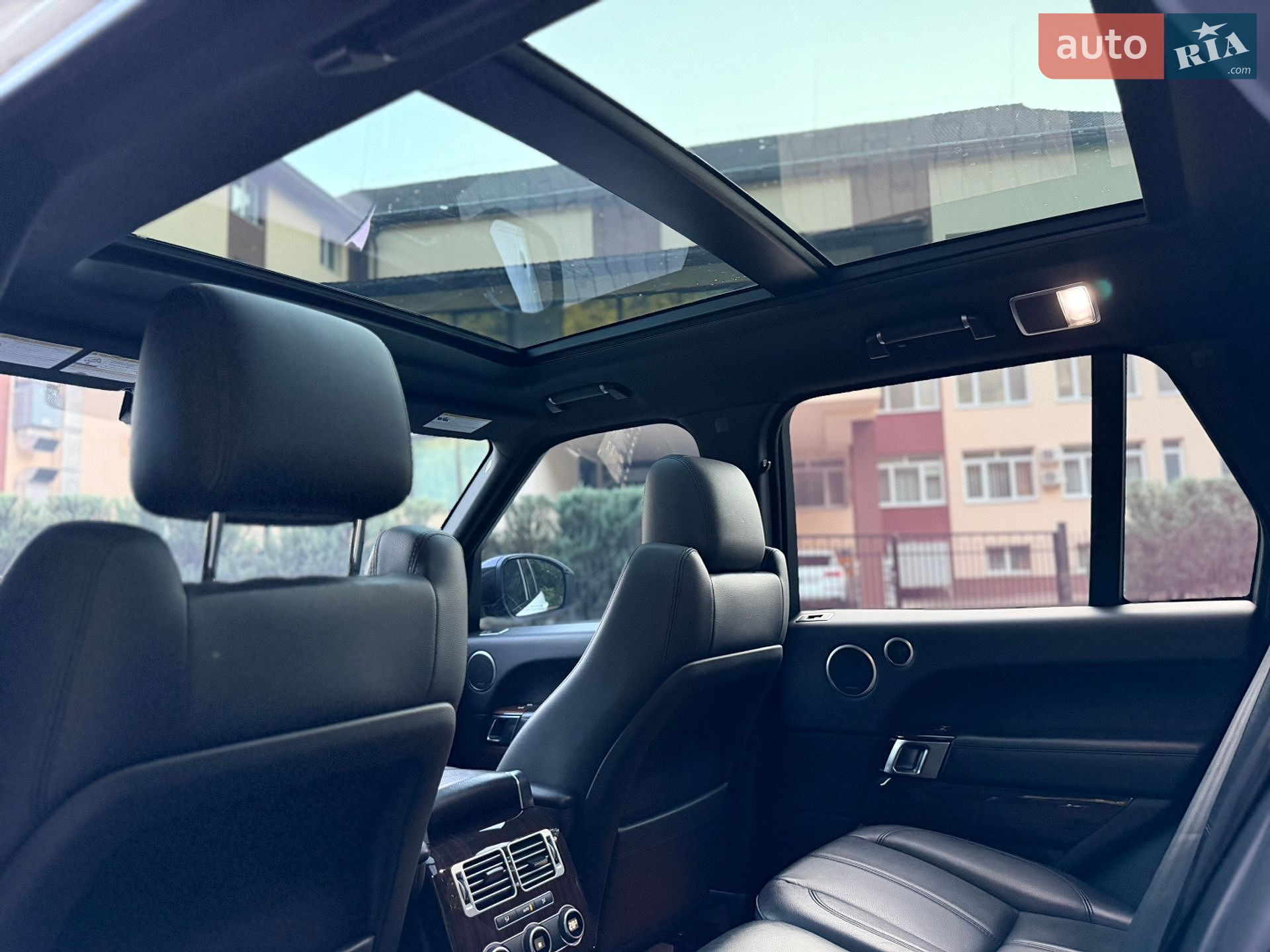 Land Rover Range Rover 2017 VIN SALGR2FK7HA358686 фото оголошення 34 з 36