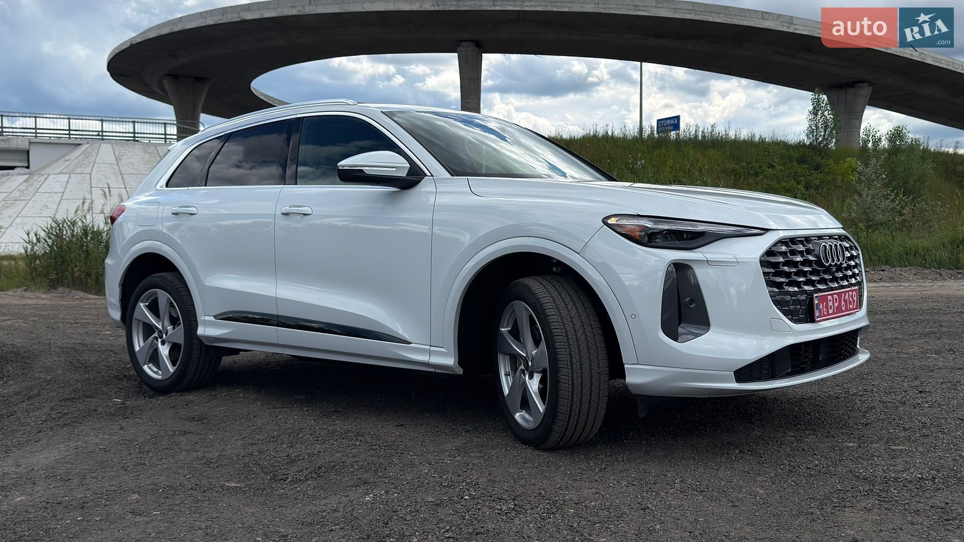 Audi Q5 2025 VIN WA12AAGU7S2023944 фото оголошення 8 з 105
