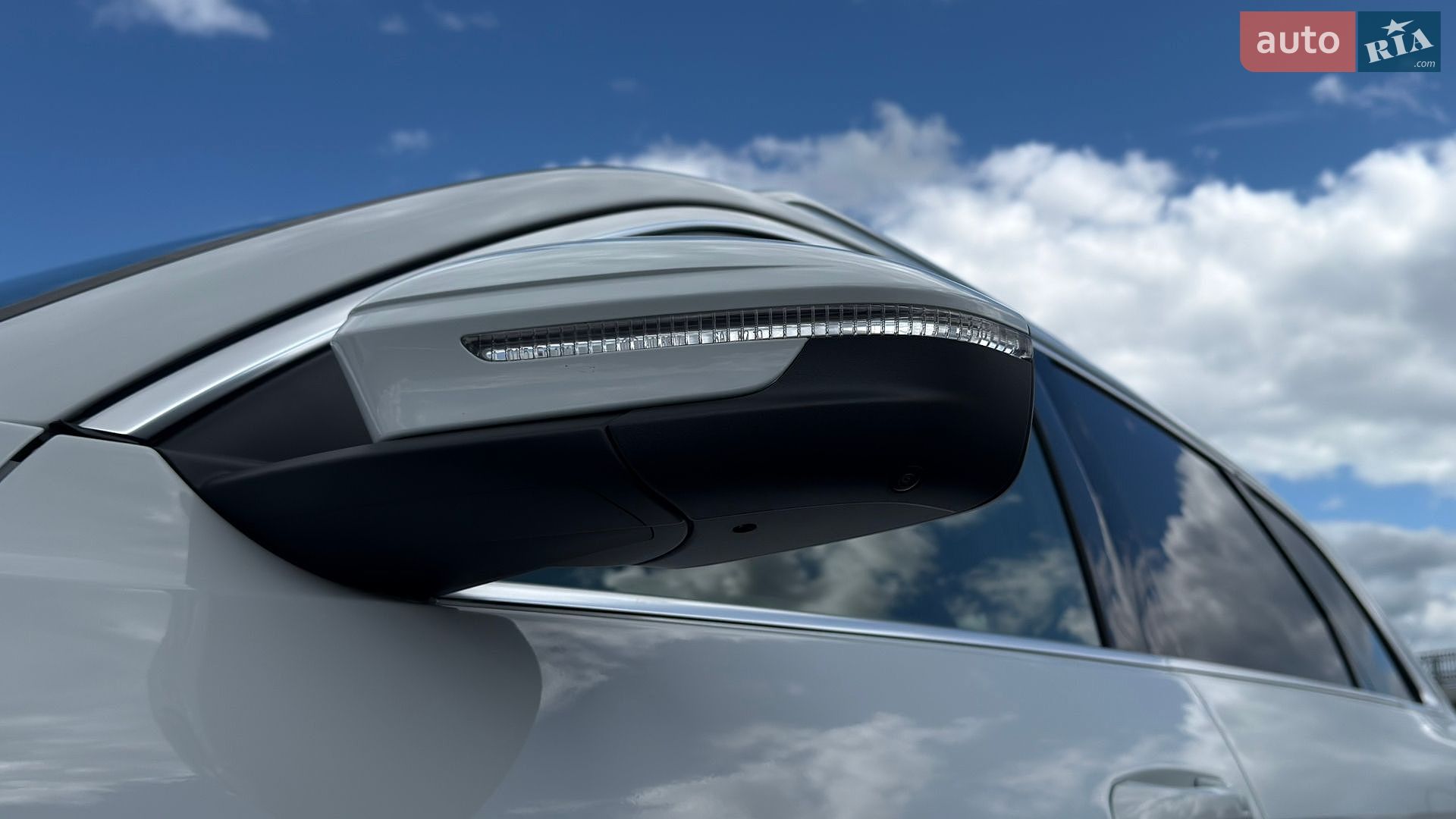 Audi Q5 2025 VIN WA12AAGU7S2023944 фото оголошення 17 з 105