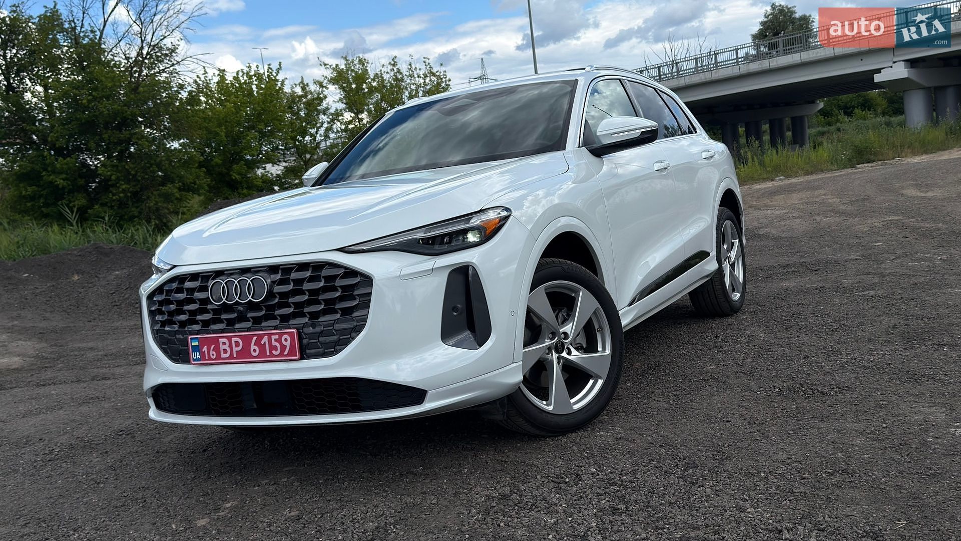 Audi Q5 2025 VIN WA12AAGU7S2023944 фото оголошення 14 з 105