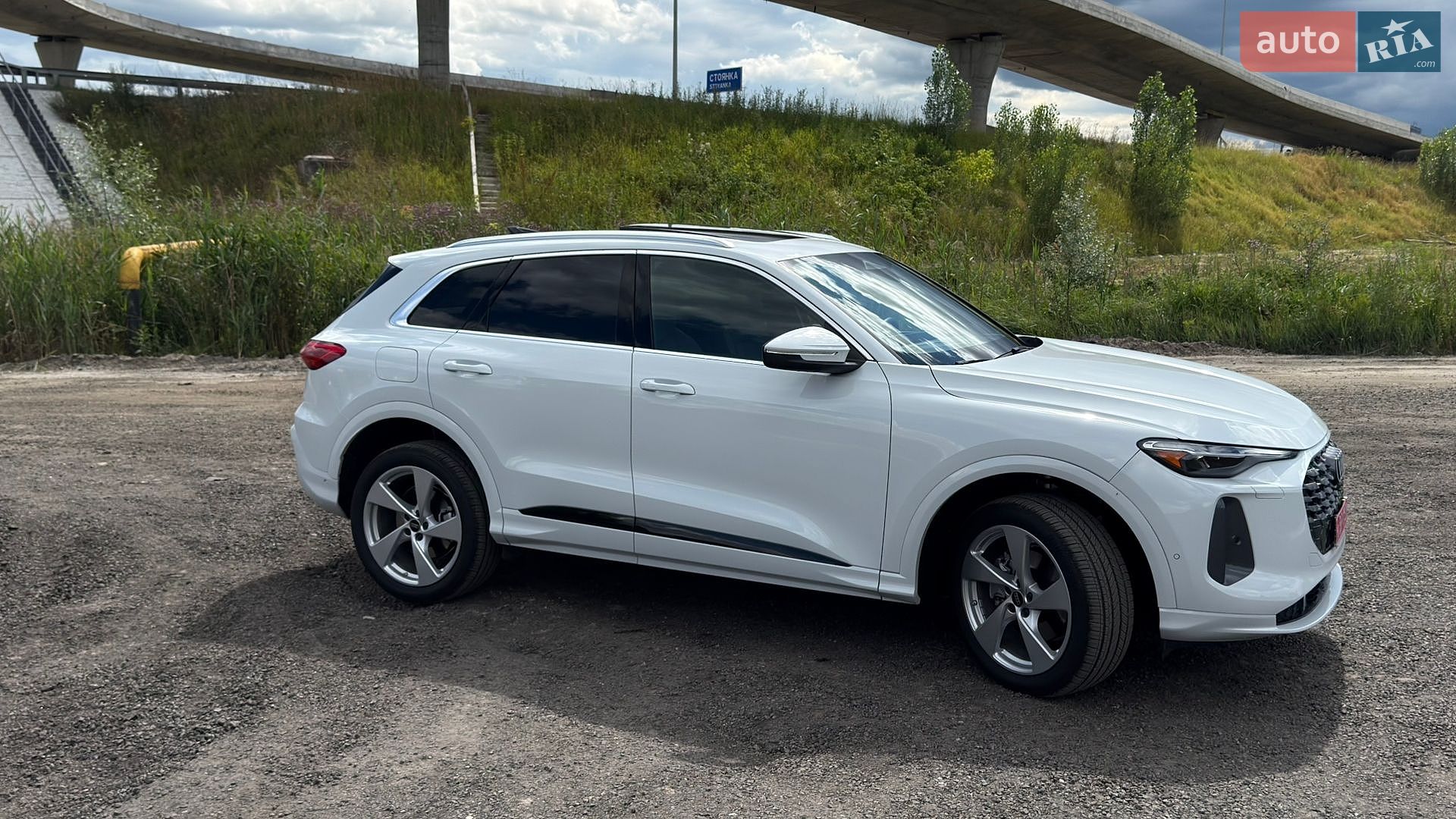 Audi Q5 2025 VIN WA12AAGU7S2023944 фото оголошення 21 з 105