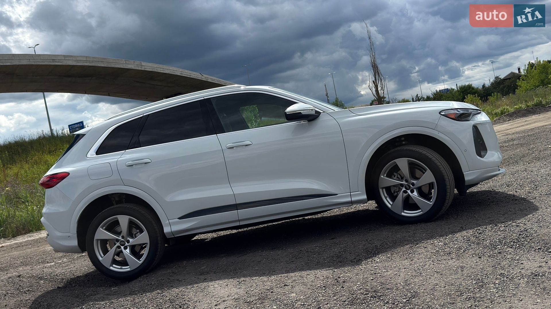 Audi Q5 2025 VIN WA12AAGU7S2023944 фото оголошення 22 з 105