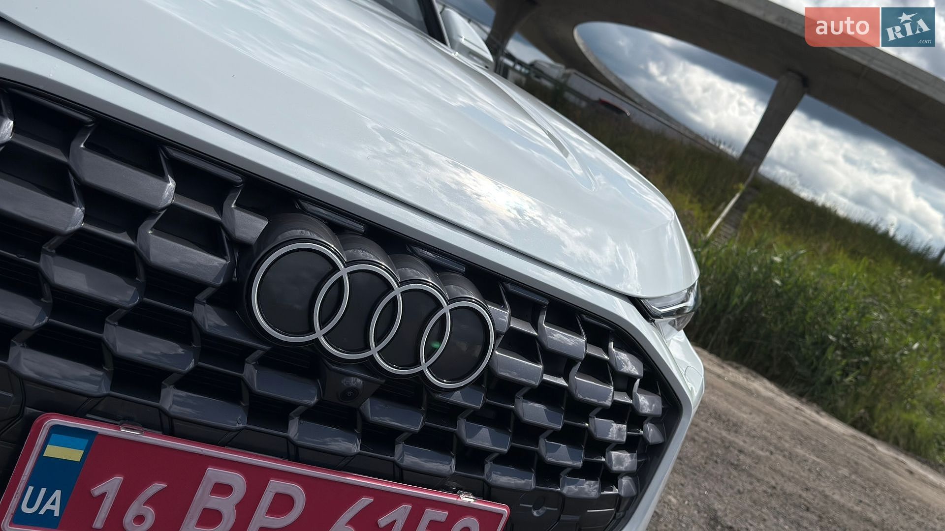 Audi Q5 2025 VIN WA12AAGU7S2023944 фото оголошення 24 з 105