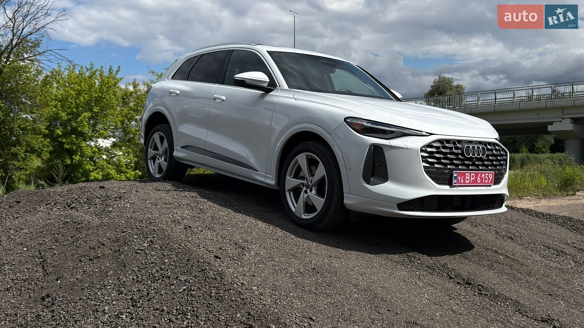 Audi Q5 2025 VIN WA12AAGU7S2023944 фото оголошення 77 з 105