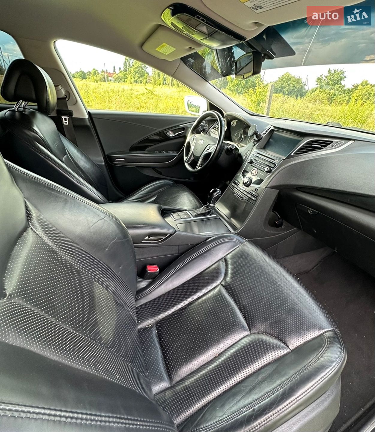 Hyundai Azera 2015 VIN KMHFG4JG5GA506027 фото оголошення 23 з 39