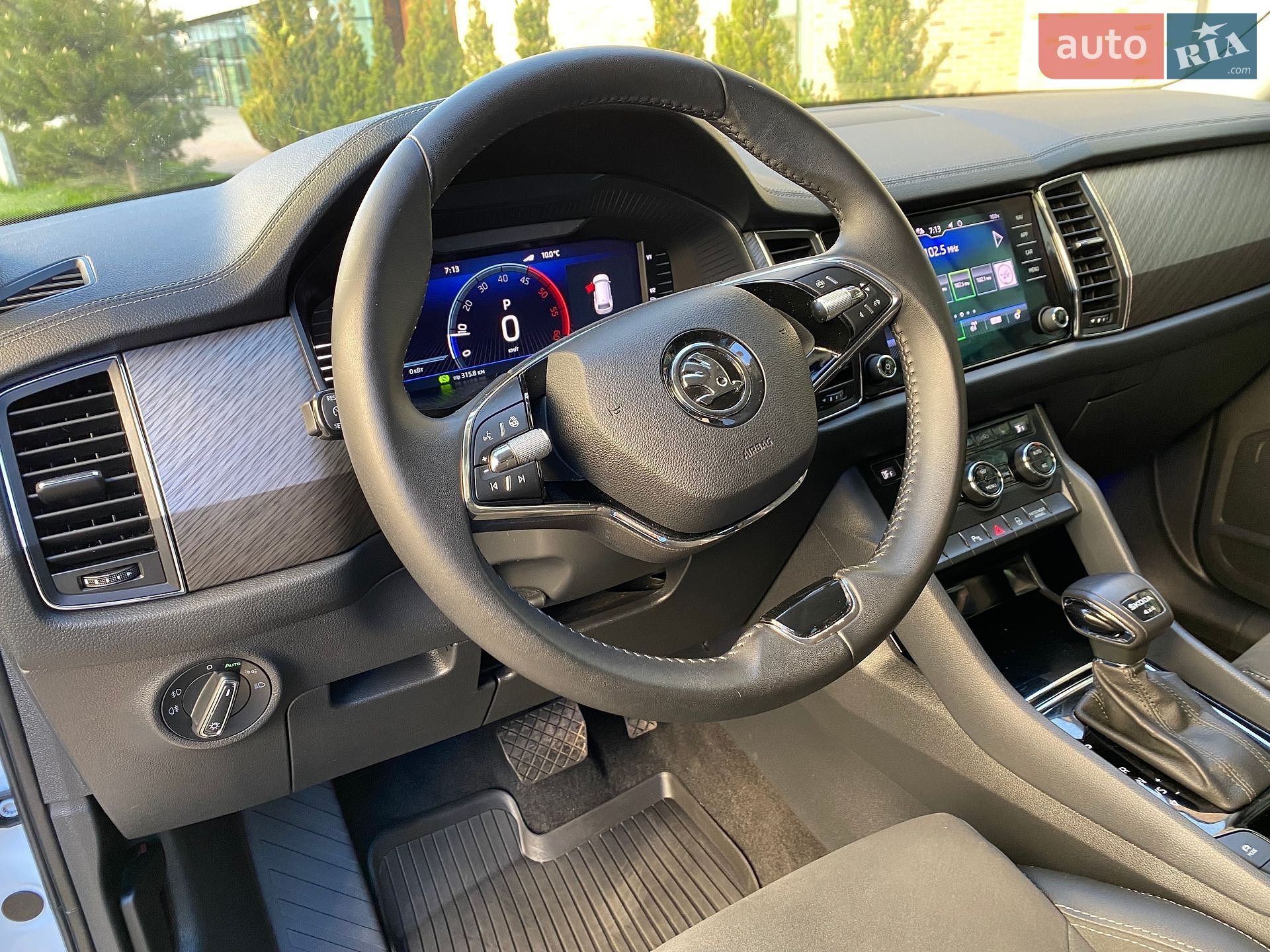 Skoda Kodiaq 2023 VIN TMBLN6NS7RB400165 фото оголошення 8 з 21