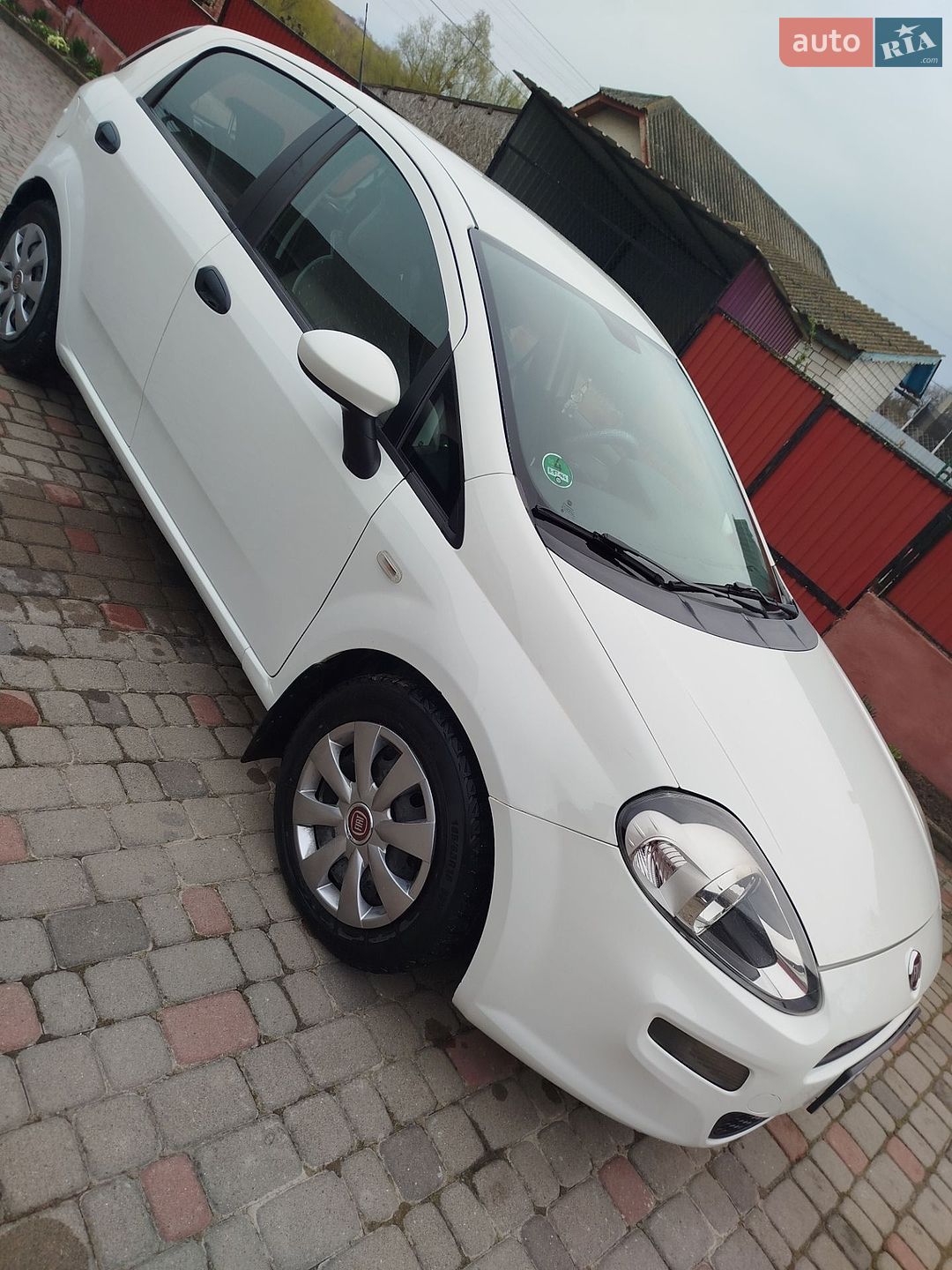 Fiat Punto 2012 VIN ZFA19900001923664 фото оголошення 24 з 36