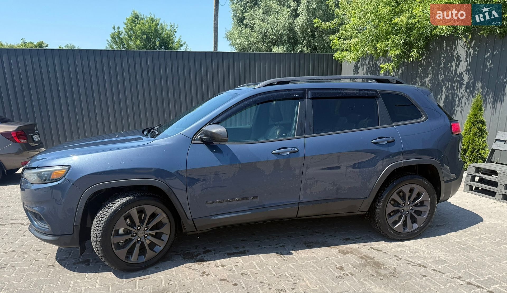 Jeep Cherokee 2021 VIN 1C4PJLMX0MD207782 фото оголошення 13 з 30
