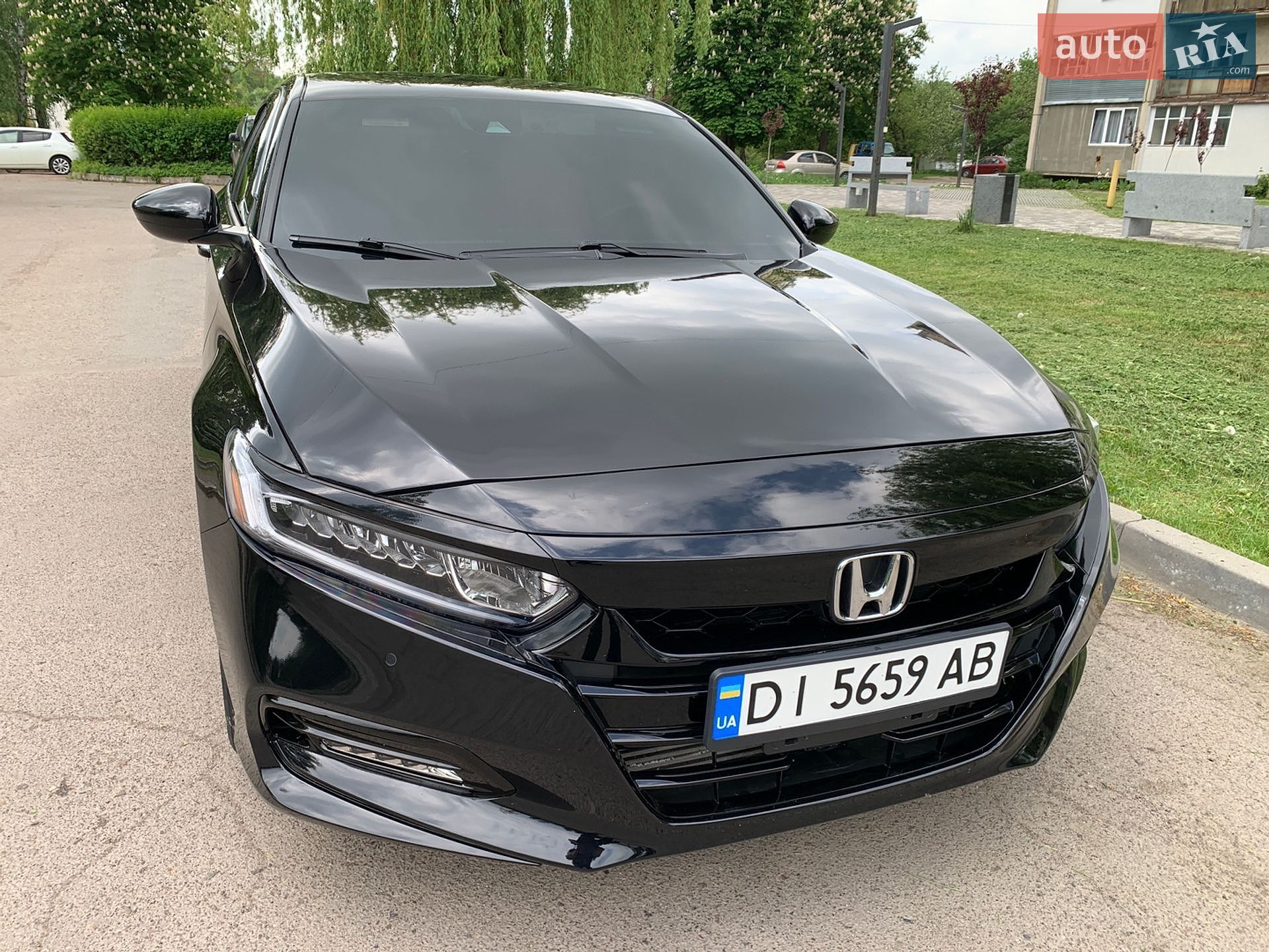 Honda Accord 2019 VIN 1HGCV1F38KA104496 фото оголошення 70 з 101