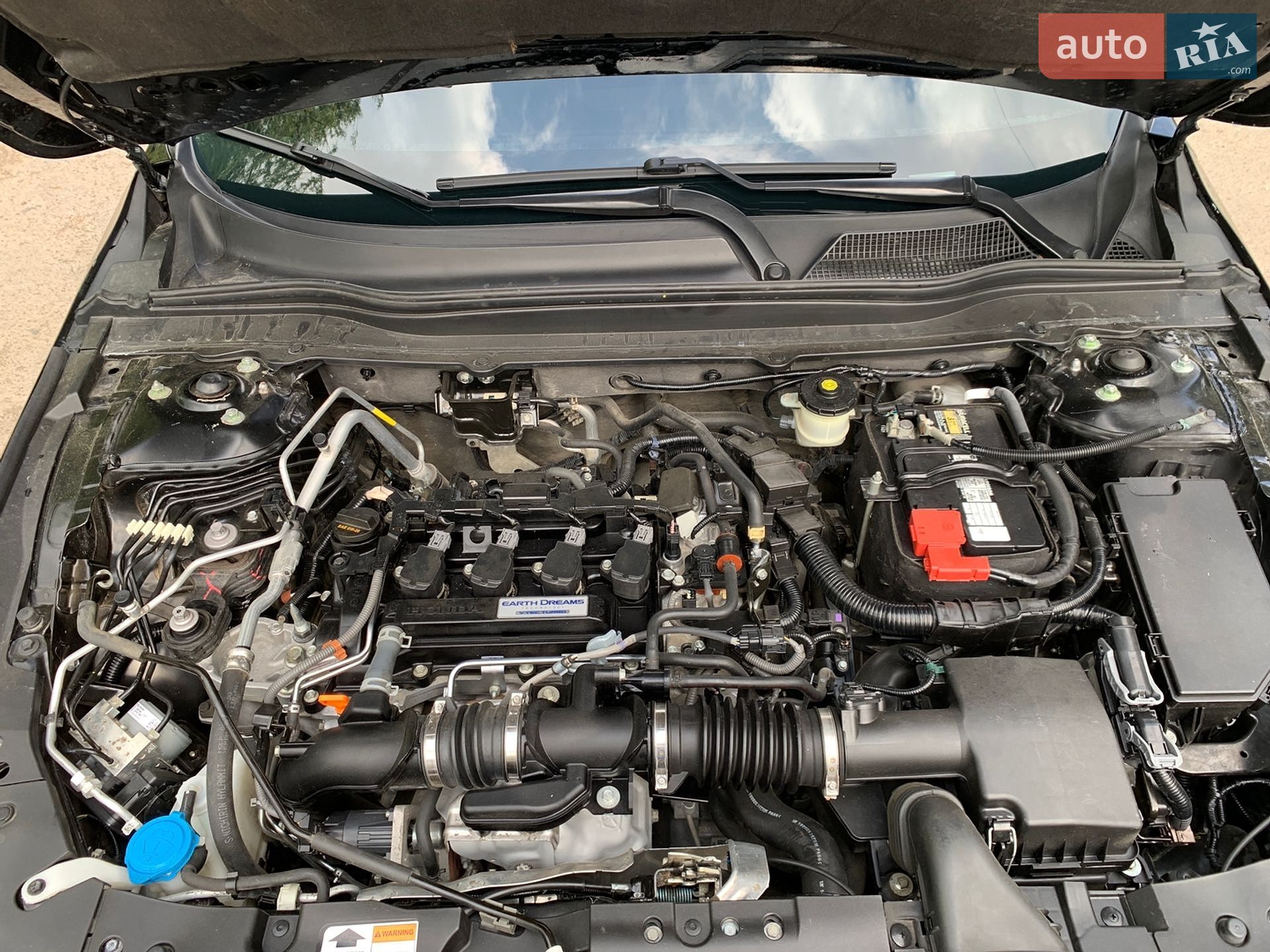 Honda Accord 2019 VIN 1HGCV1F38KA104496 фото оголошення 85 з 101