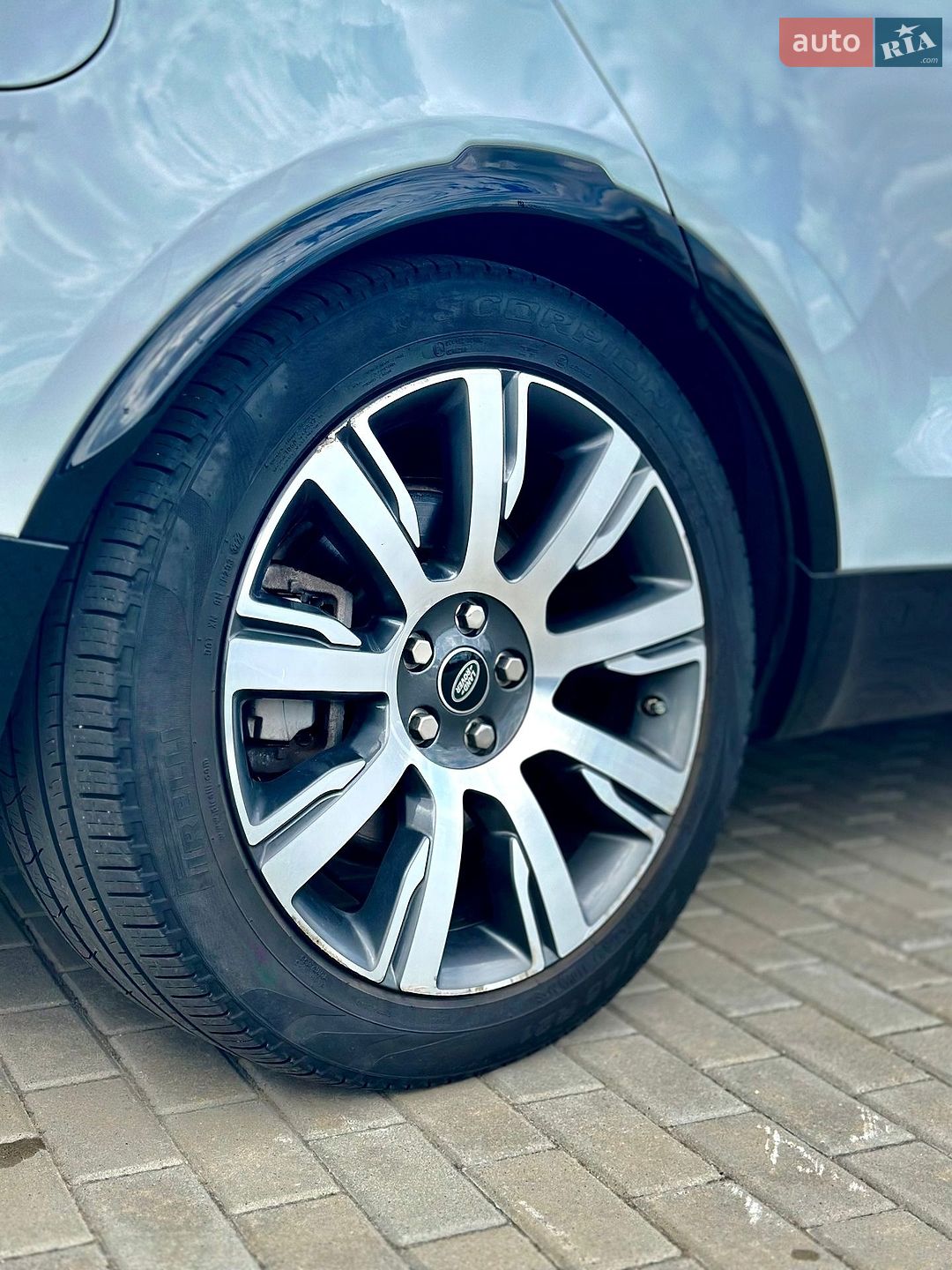 Land Rover Discovery 2018 VIN SALRT2RV1JA054128 фото оголошення 16 з 67