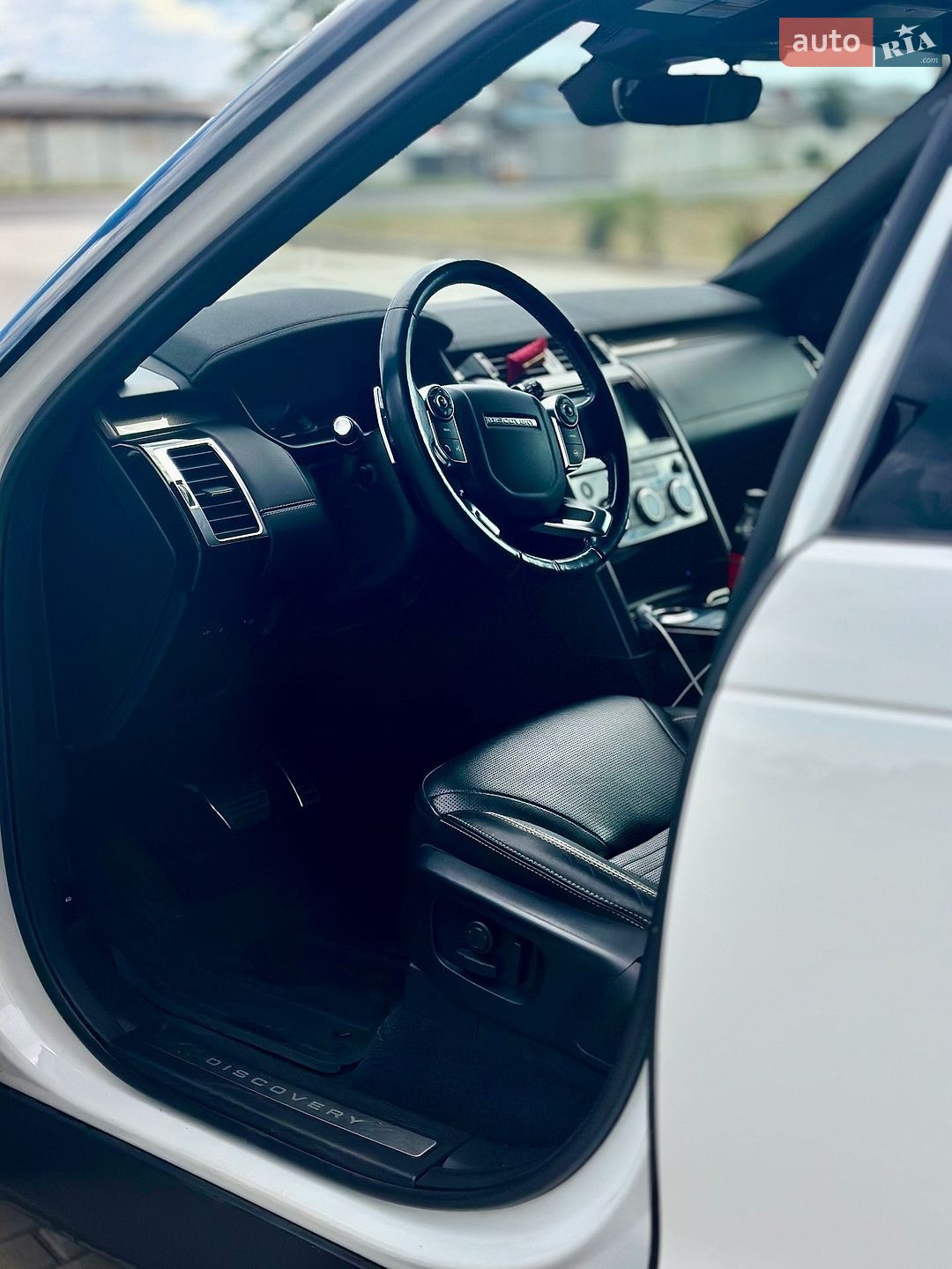 Land Rover Discovery 2018 VIN SALRT2RV1JA054128 фото оголошення 22 з 67