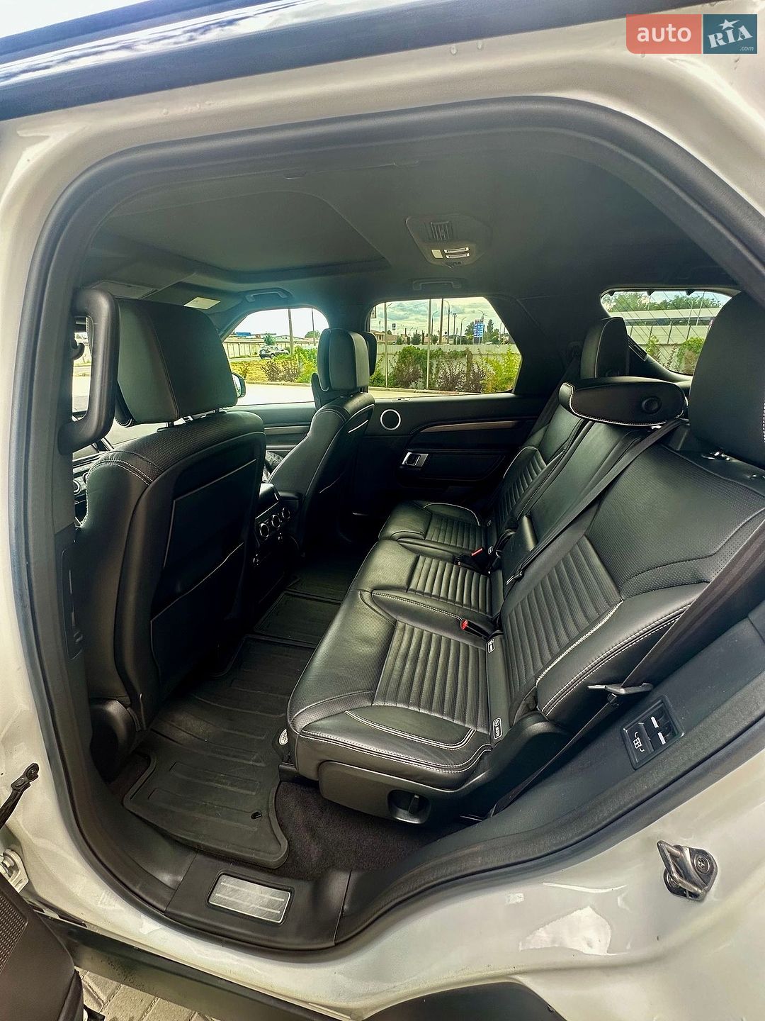 Land Rover Discovery 2018 VIN SALRT2RV1JA054128 фото оголошення 29 з 67
