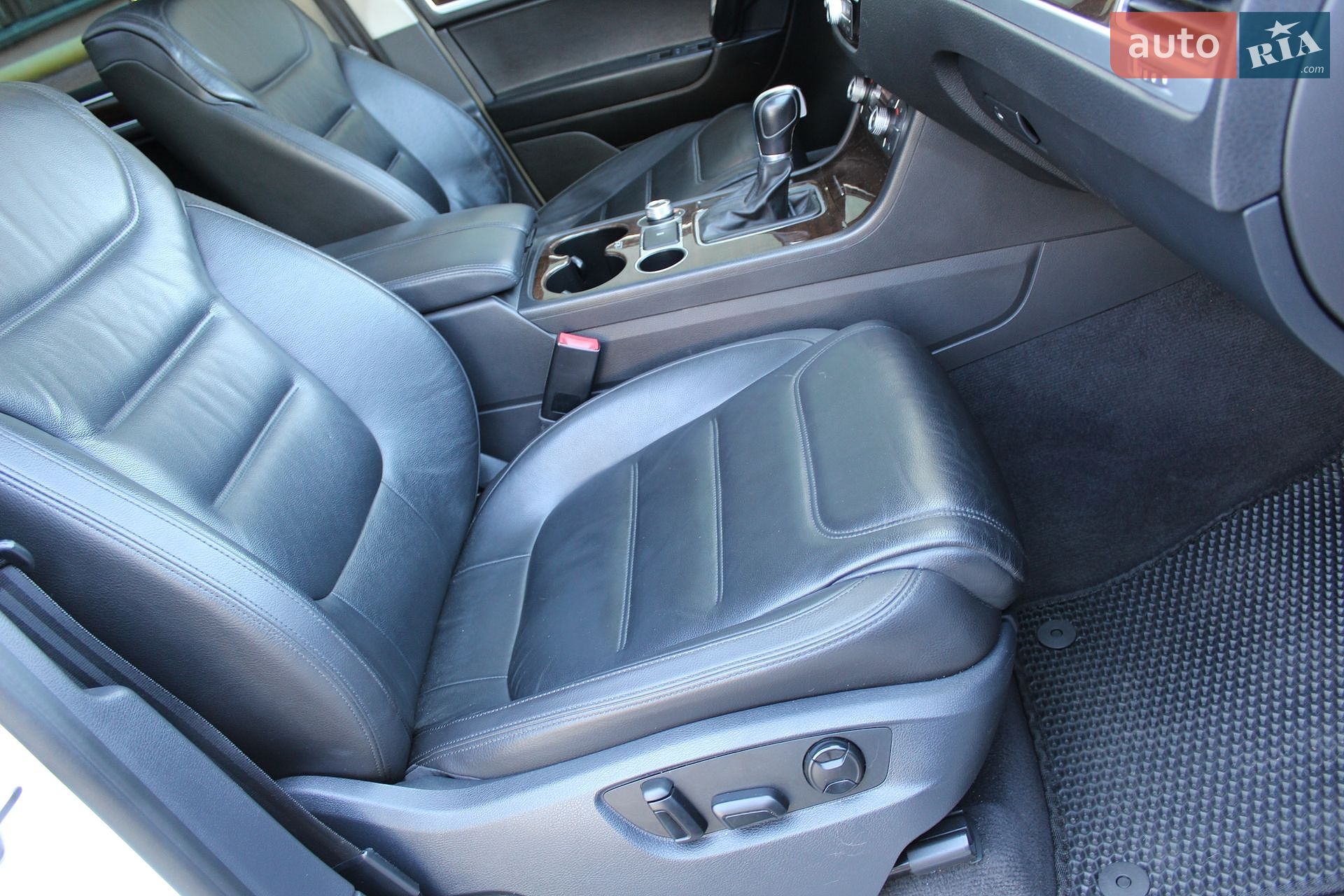 Volkswagen Touareg 2015 VIN WVGZZZ7PZFD021023 фото оголошення 35 з 42