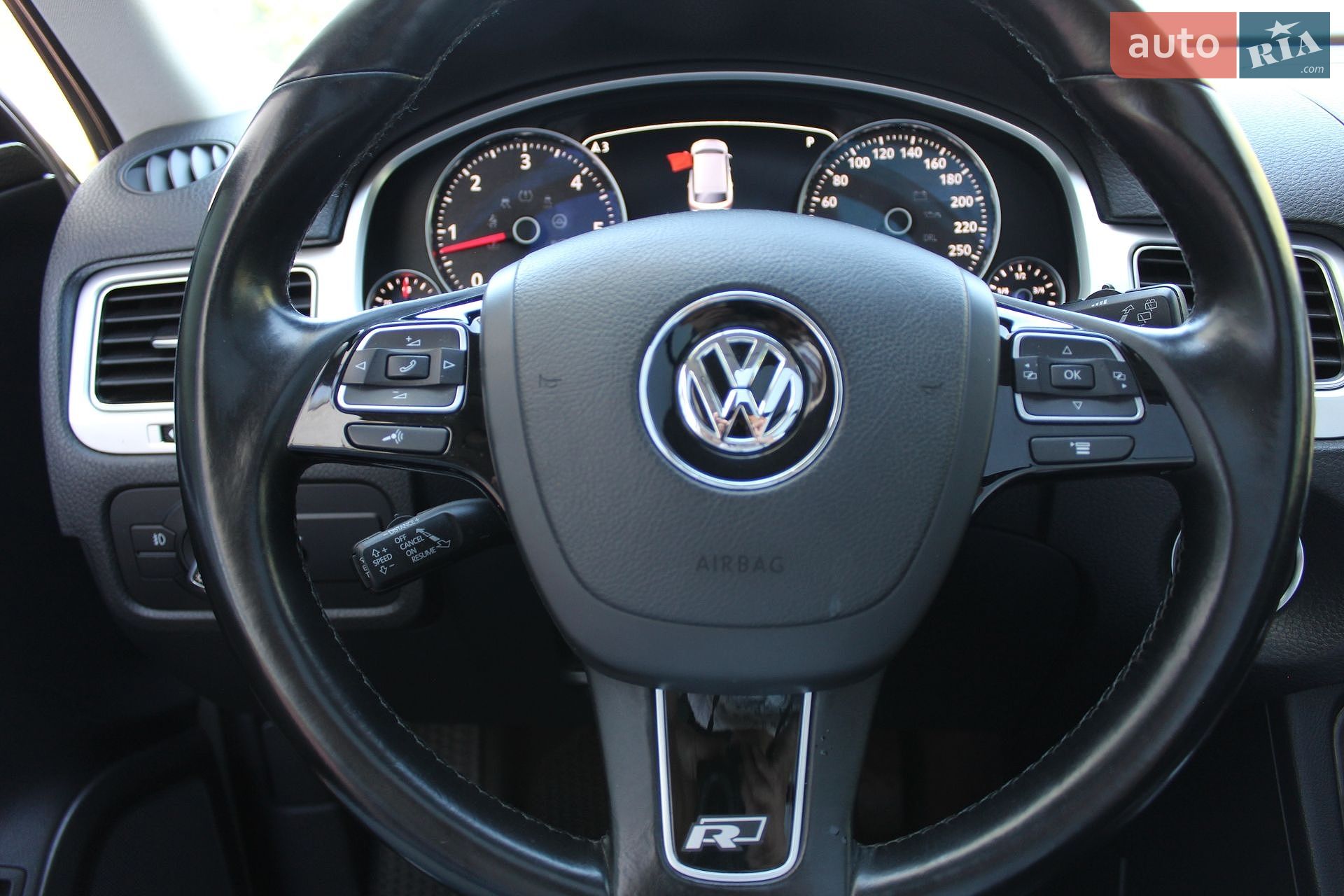 Volkswagen Touareg 2015 VIN WVGZZZ7PZFD021023 фото оголошення 40 з 42