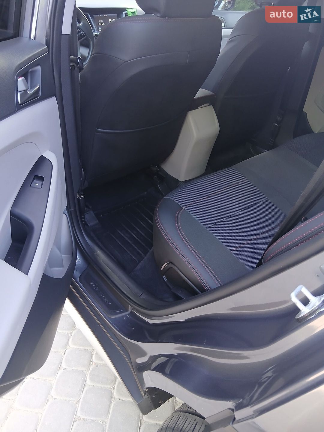 Hyundai Tucson 2018 VIN KM8J33A45JU677825 фото оголошення 13 з 17