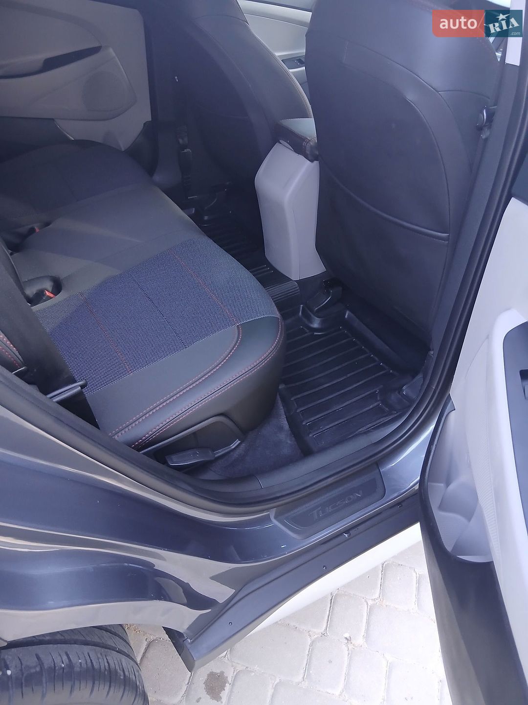 Hyundai Tucson 2018 VIN KM8J33A45JU677825 фото оголошення 16 з 17