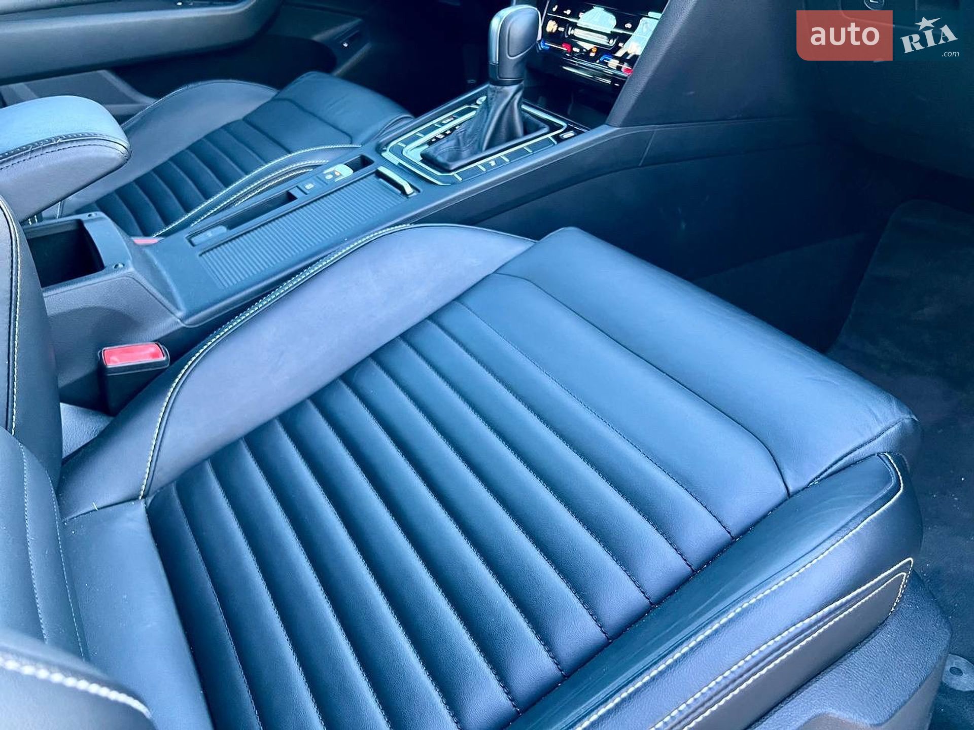 Volkswagen Passat 2021 VIN WVWZZZ3CZME080619 фото оголошення 102 з 131