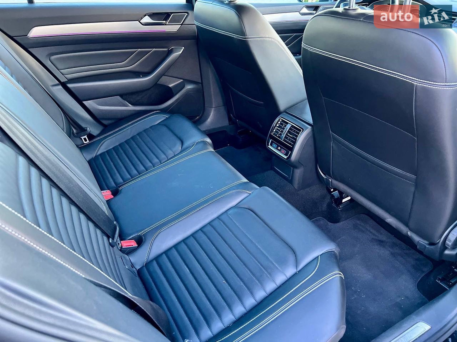 Volkswagen Passat 2021 VIN WVWZZZ3CZME080619 фото оголошення 106 з 131