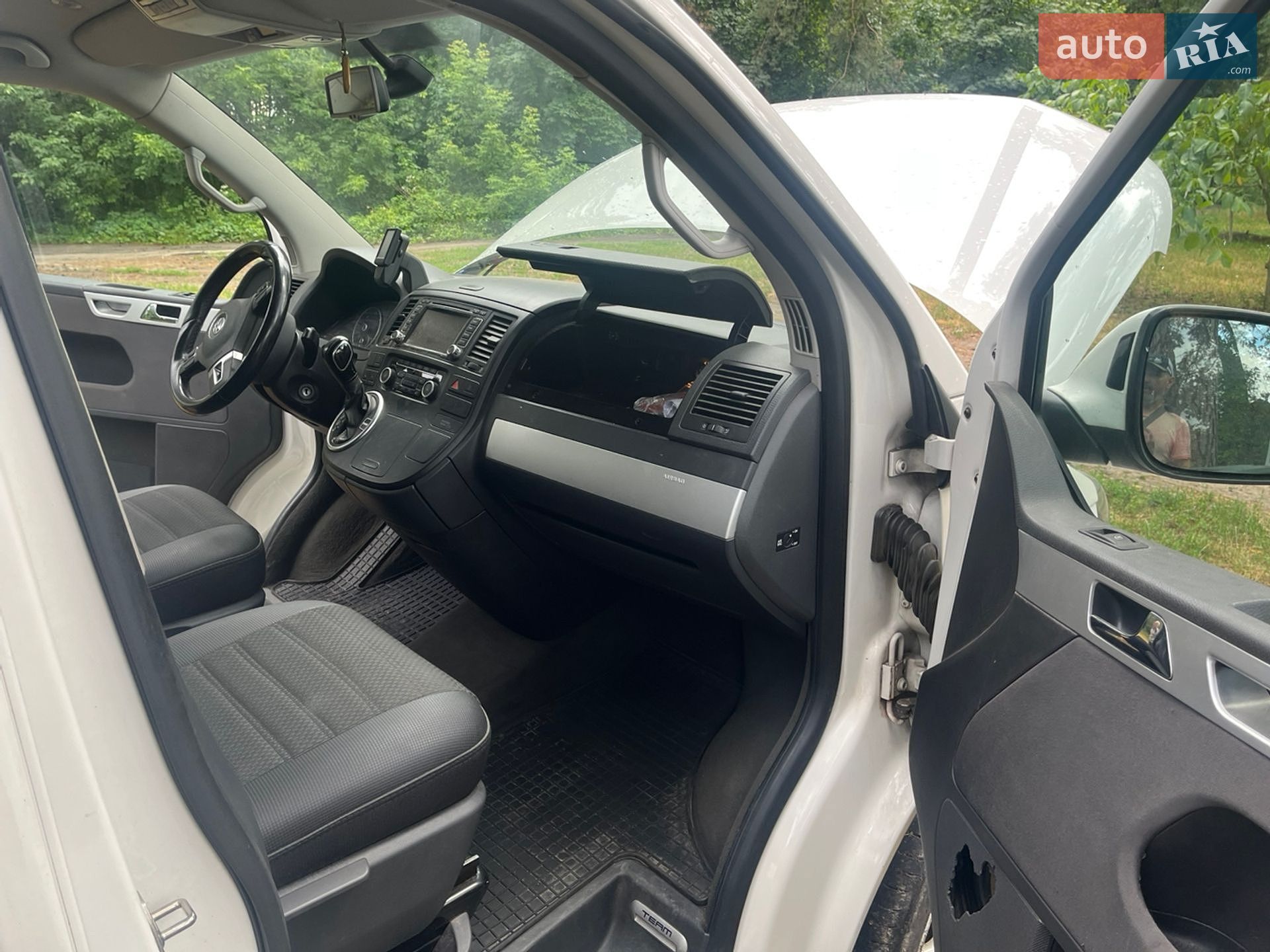 Volkswagen Multivan 2010 VIN WV2ZZZ7HZBH039793 фото оголошення 10 з 17
