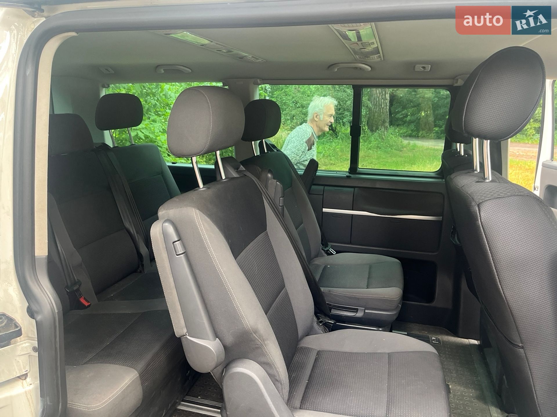 Volkswagen Multivan 2010 VIN WV2ZZZ7HZBH039793 фото оголошення 11 з 17
