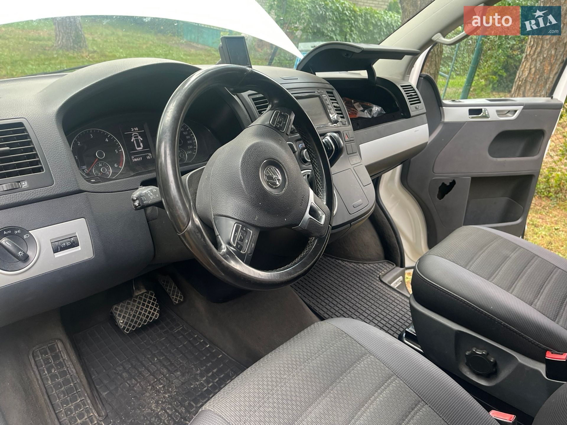 Volkswagen Multivan 2010 VIN WV2ZZZ7HZBH039793 фото оголошення 13 з 17