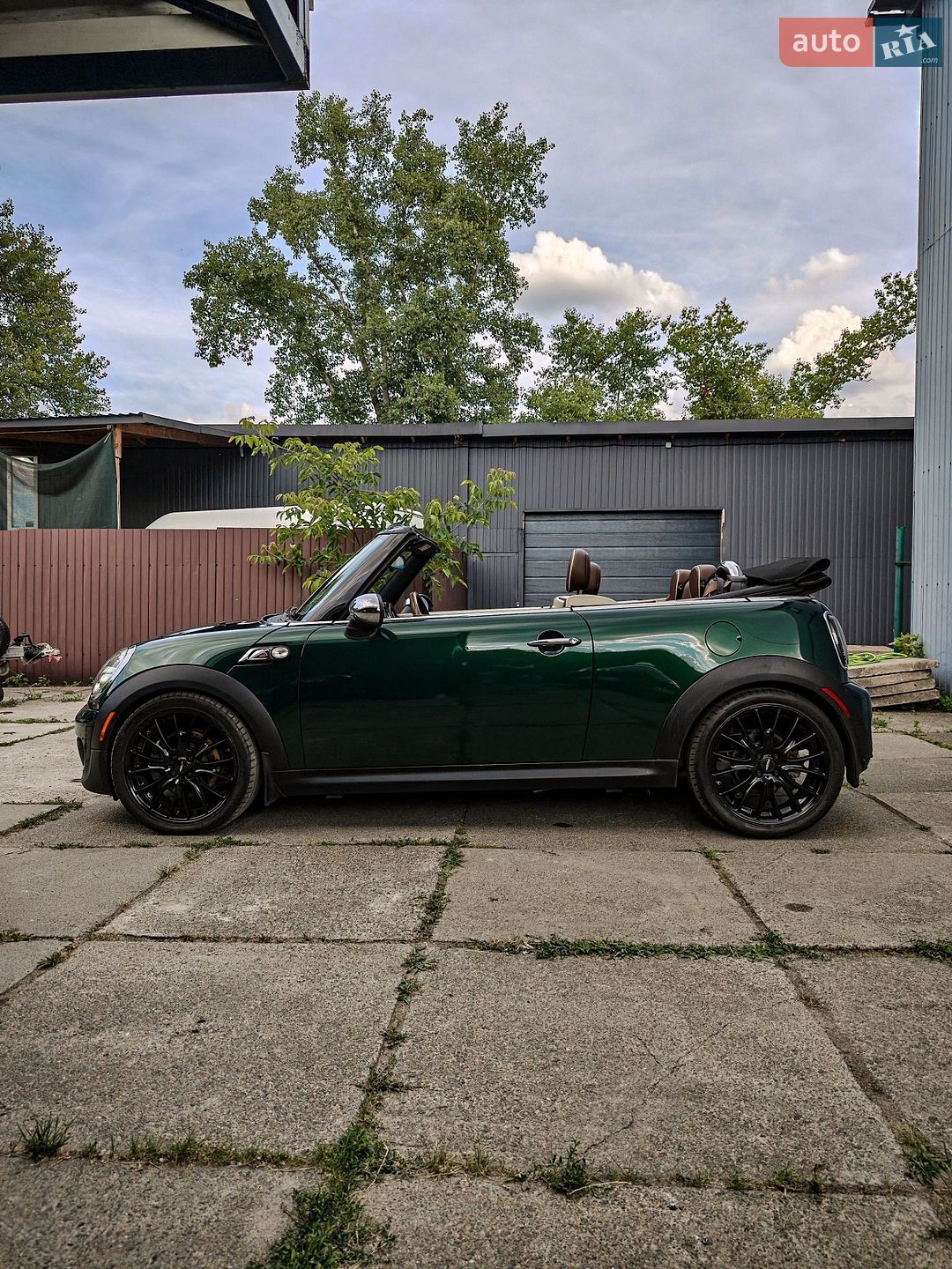 MINI Convertible 2011 VIN WMWZP3C53BTX84409 фото оголошення 13 з 42