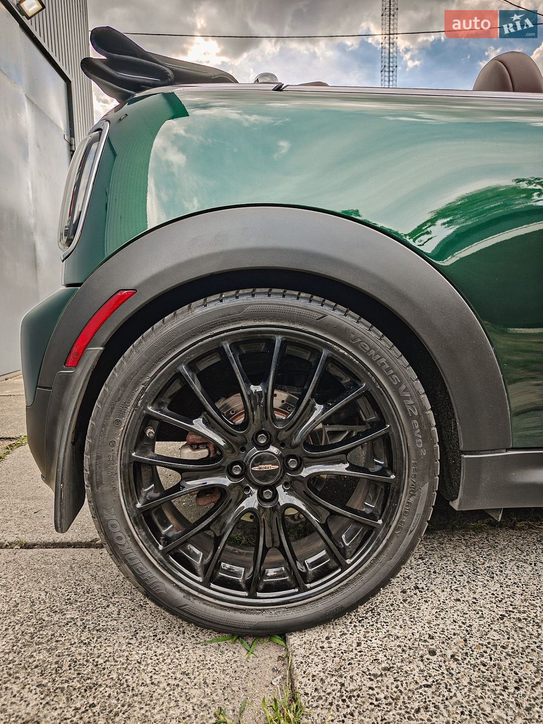 MINI Convertible 2011 VIN WMWZP3C53BTX84409 фото оголошення 23 з 42
