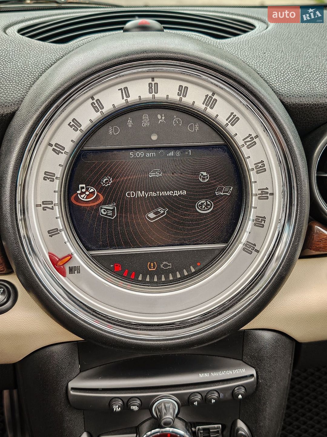 MINI Convertible 2011 VIN WMWZP3C53BTX84409 фото оголошення 29 з 42