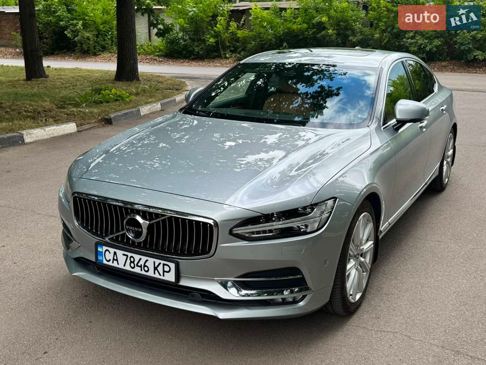Volvo S90 2018 VIN YV1PSA8ADJ1036748 фото оголошення 3 з 18