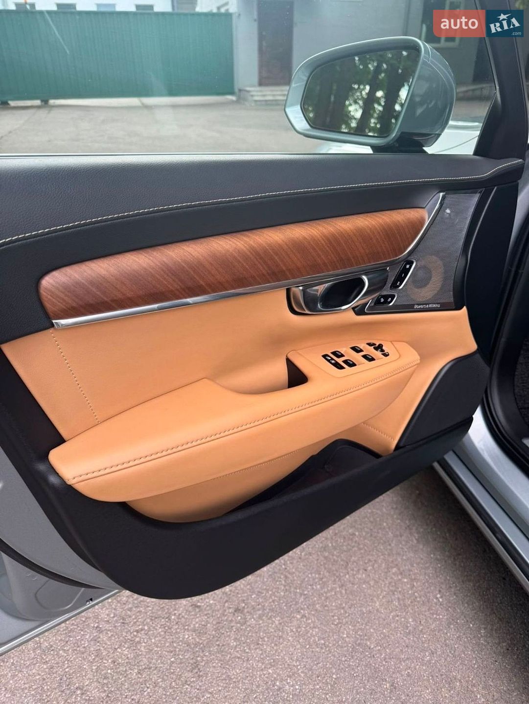 Volvo S90 2018 VIN YV1PSA8ADJ1036748 фото оголошення 17 з 18