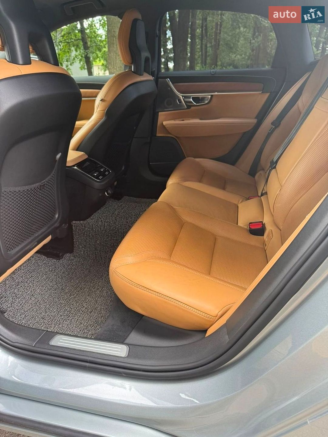 Volvo S90 2018 VIN YV1PSA8ADJ1036748 фото оголошення 15 з 18