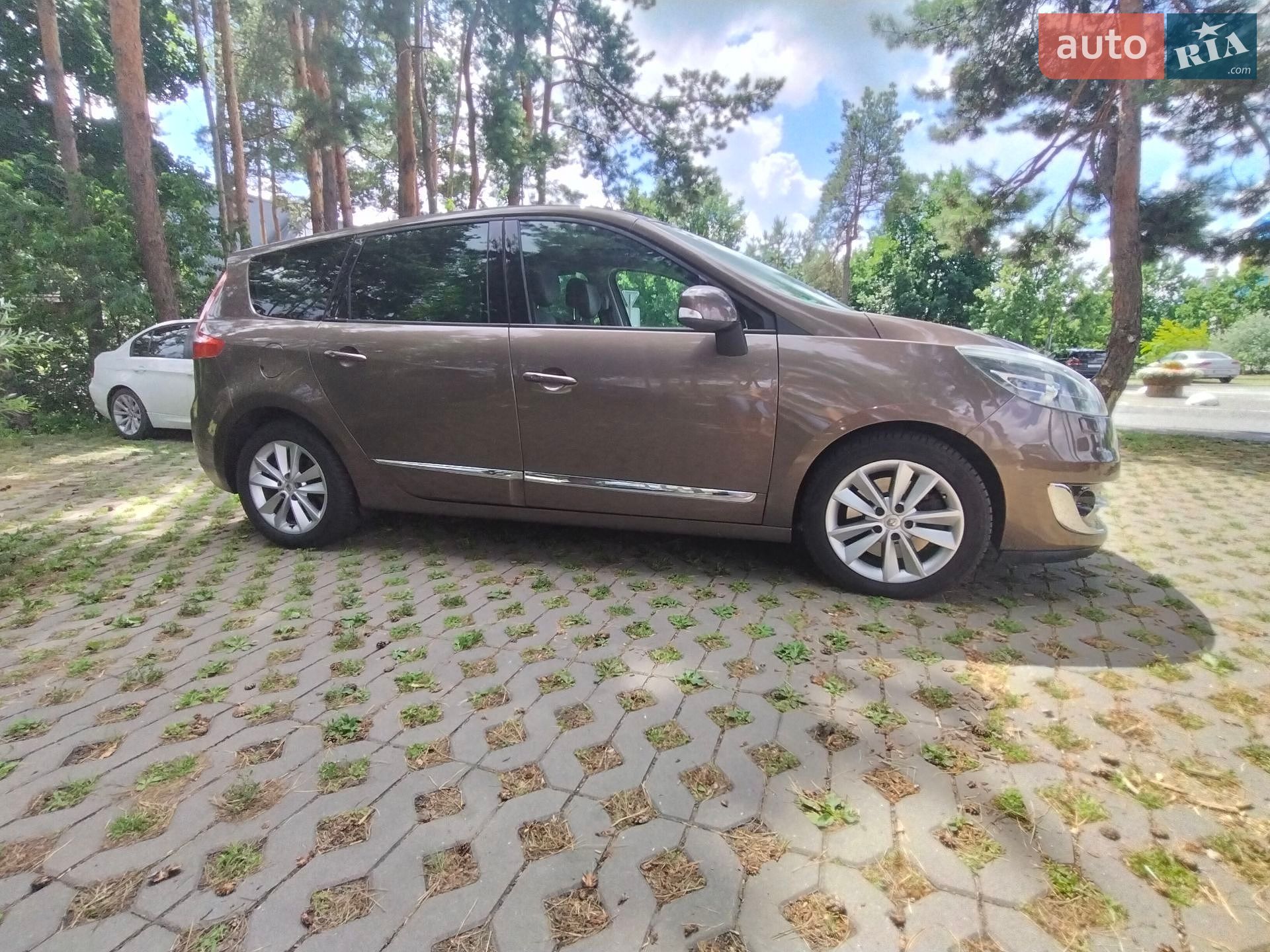 Renault Grand Scenic 2012 VIN VF1JZ0YB347548751 фото оголошення 2 з 24
