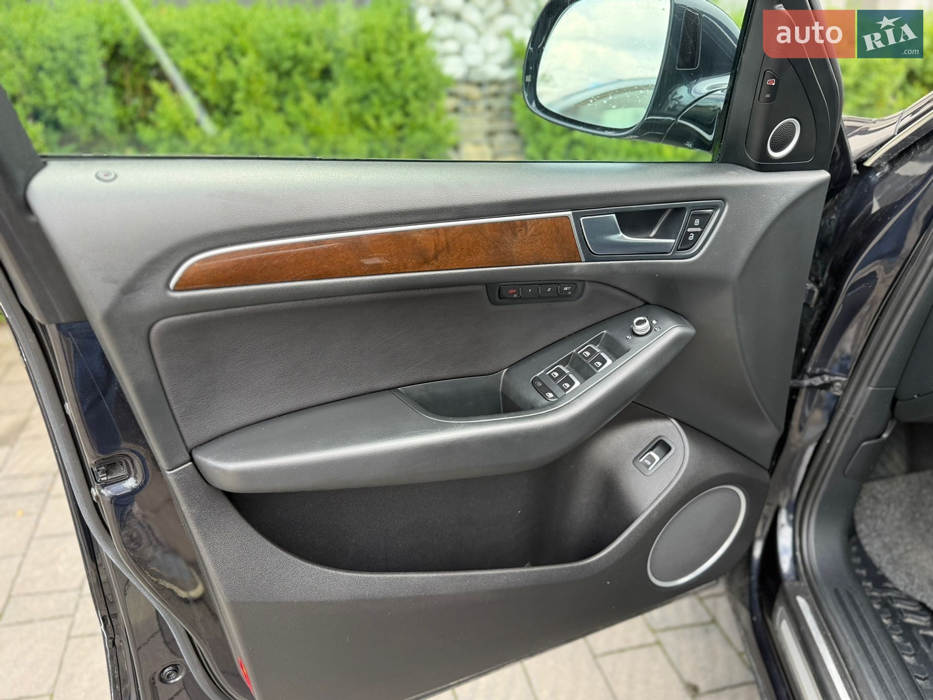Audi Q5 2015 VIN WA1L2AFP2GA046851 фото оголошення 18 з 31