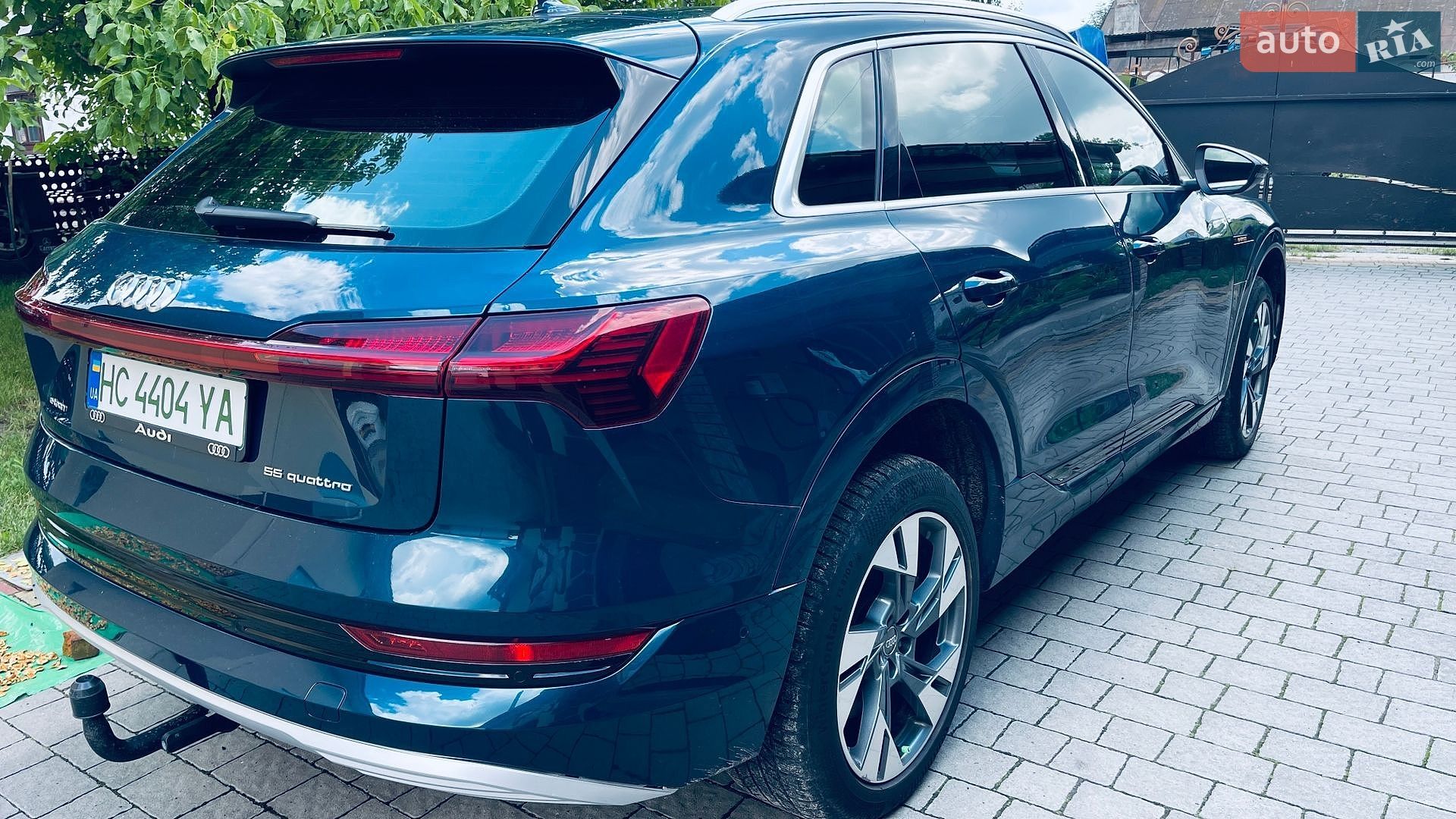Audi e-tron 2019 VIN WAUZZZGE6LB006815 фото оголошення 10 з 44