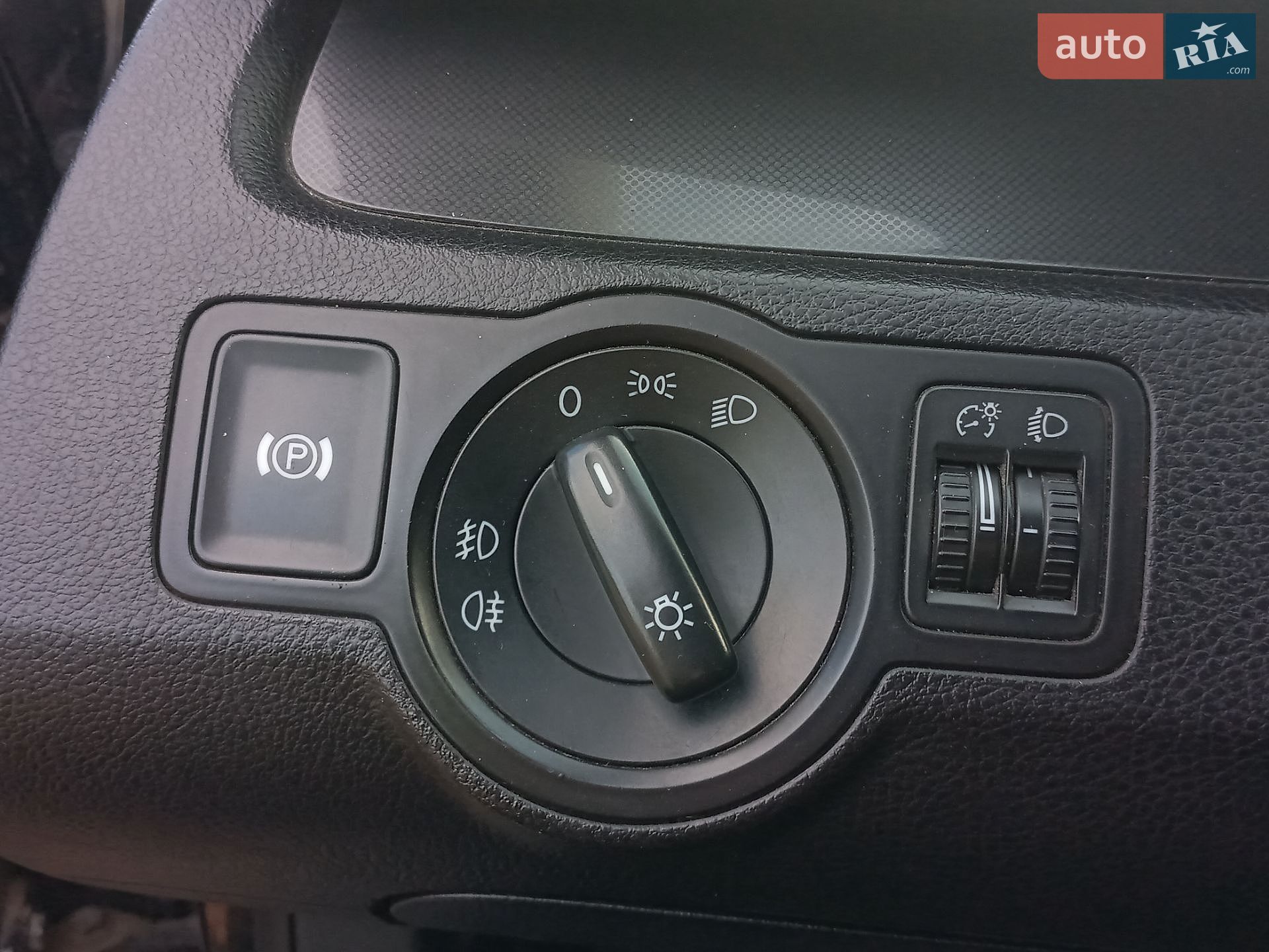 Volkswagen Passat 2006 VIN WVWZZZ3CZ7Z000810 фото оголошення 12 з 15