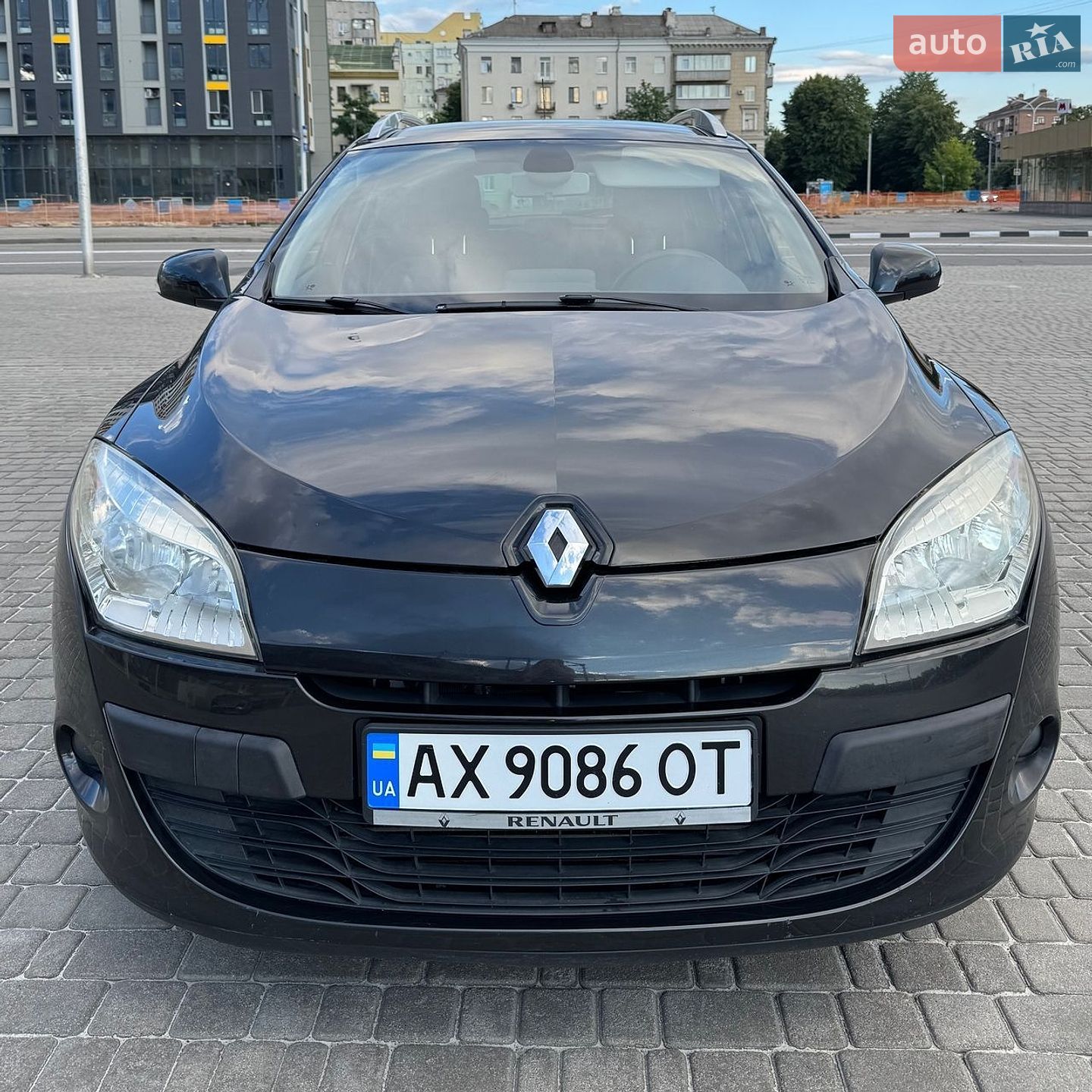 Renault Megane 2010 VIN VF1KZ1W0643834451 фото оголошення 2 з 32