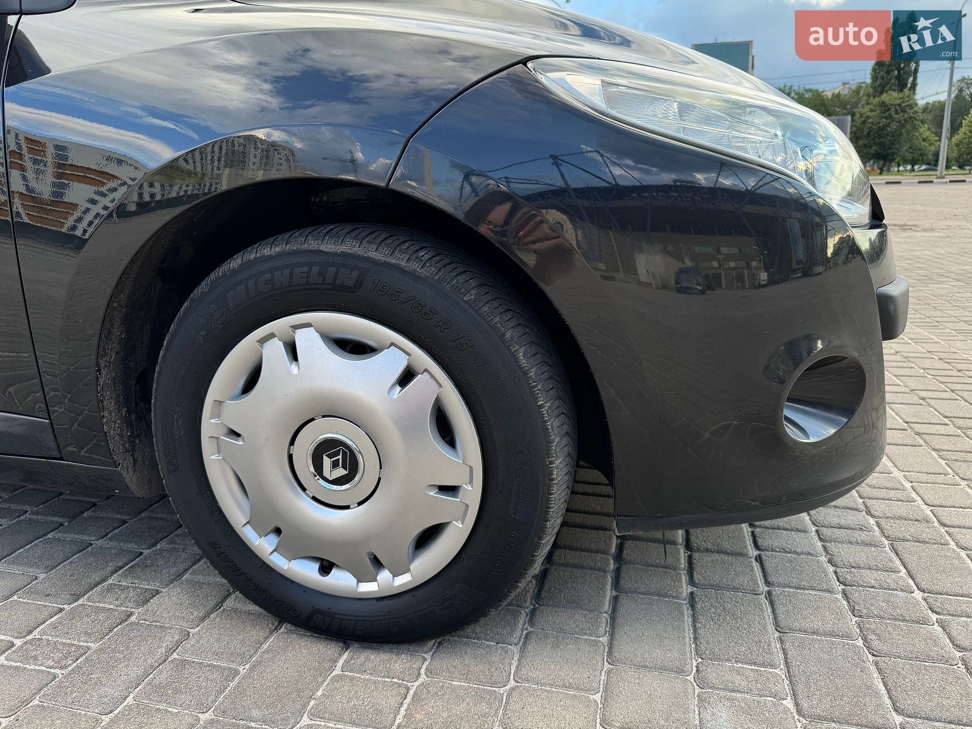Renault Megane 2010 VIN VF1KZ1W0643834451 фото оголошення 4 з 32