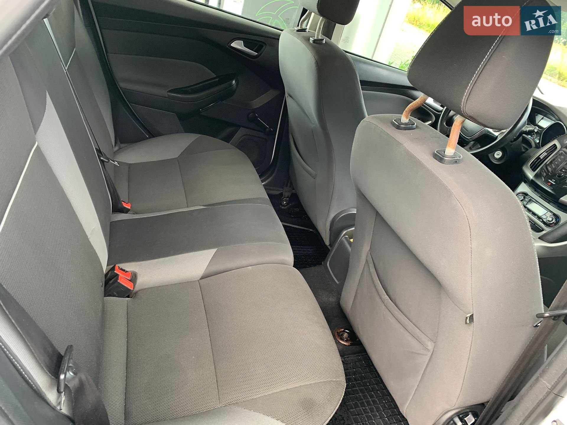 Ford Focus 2013 VIN WF0LXXGCBLDP32478 фото оголошення 10 з 33