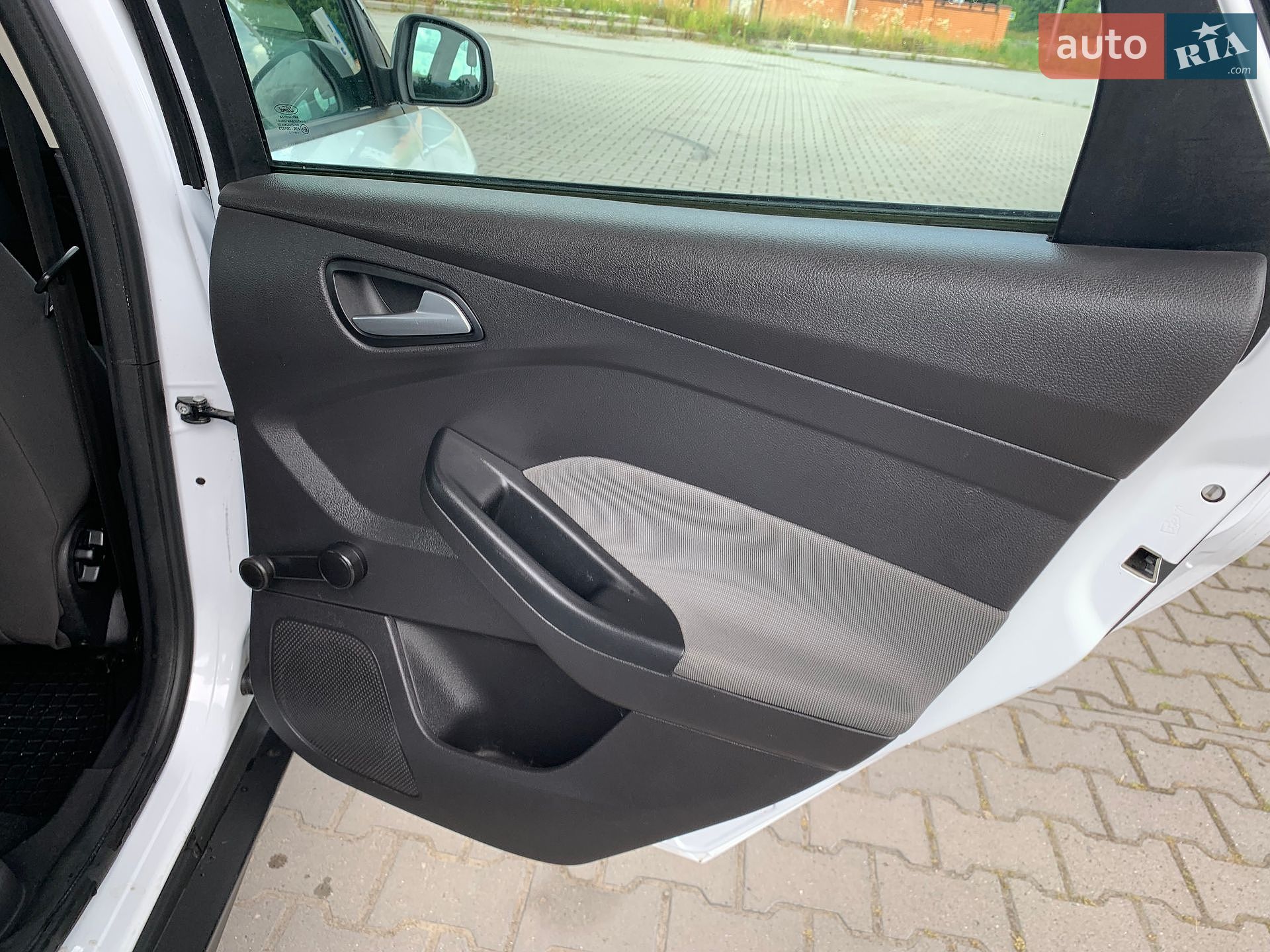 Ford Focus 2013 VIN WF0LXXGCBLDP32478 фото оголошення 13 з 33