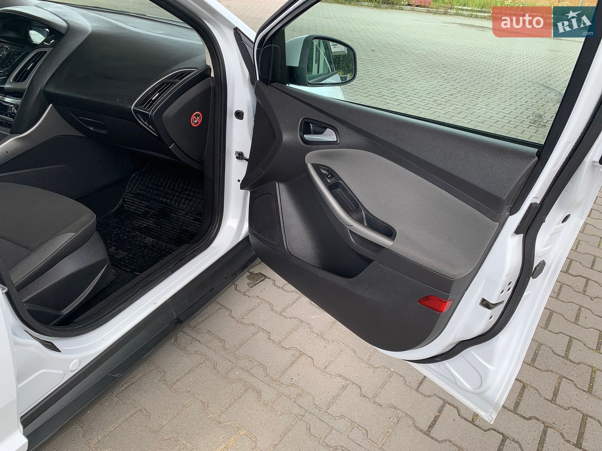 Ford Focus 2013 VIN WF0LXXGCBLDP32478 фото оголошення 15 з 33