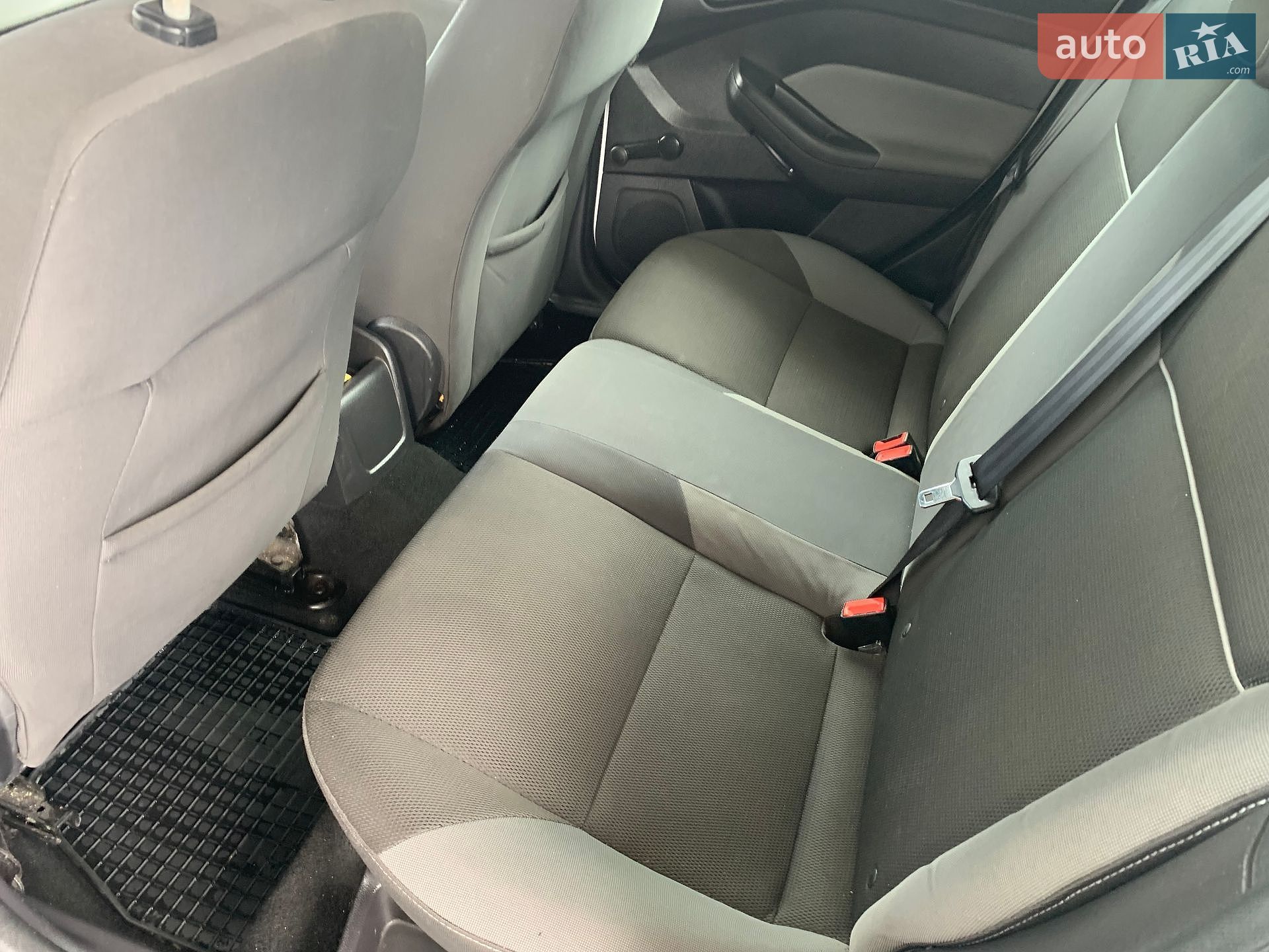 Ford Focus 2013 VIN WF0LXXGCBLDP32478 фото оголошення 16 з 33