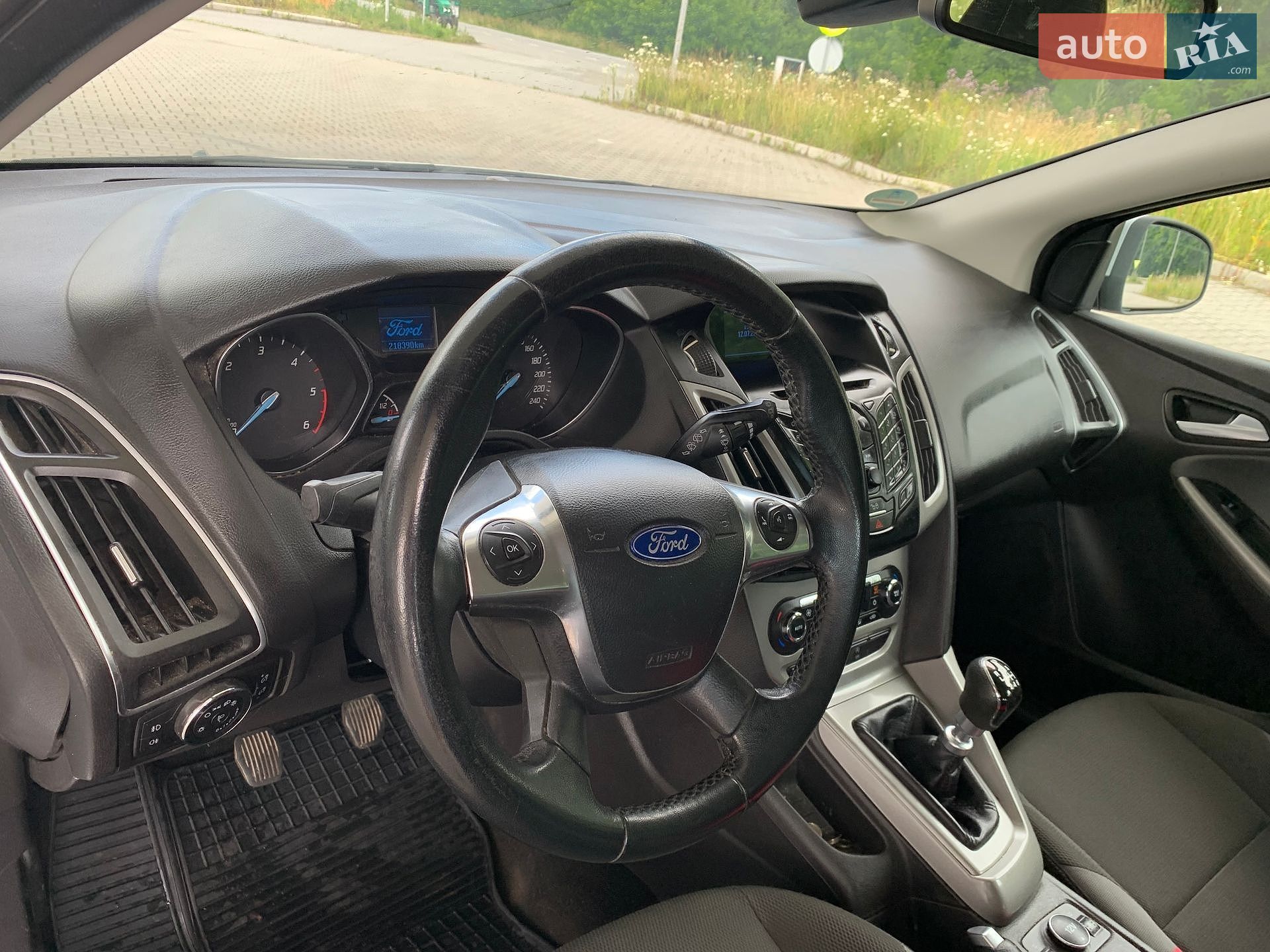 Ford Focus 2013 VIN WF0LXXGCBLDP32478 фото оголошення 17 з 33